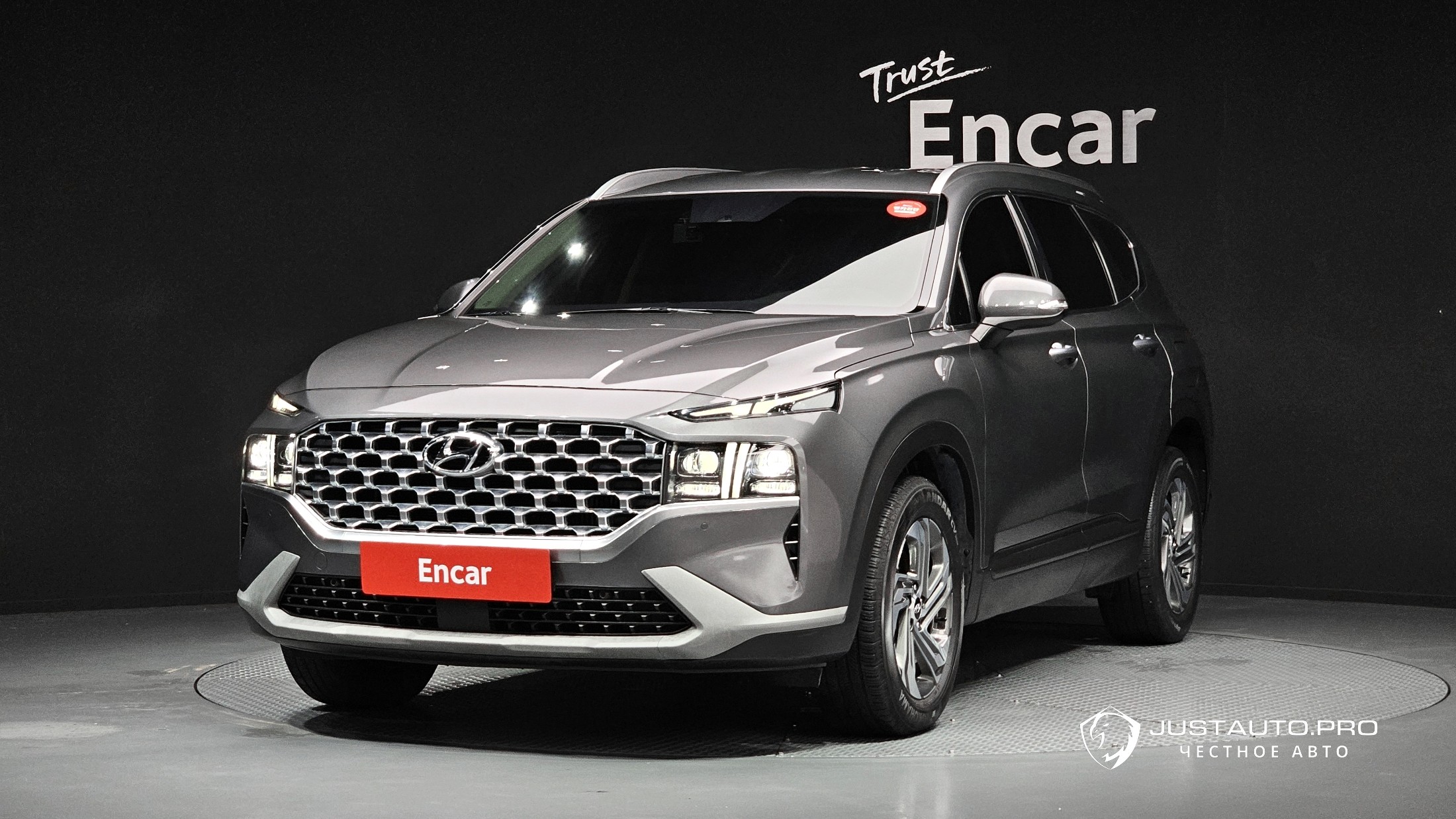 Автомобиль Hyundai Santafe