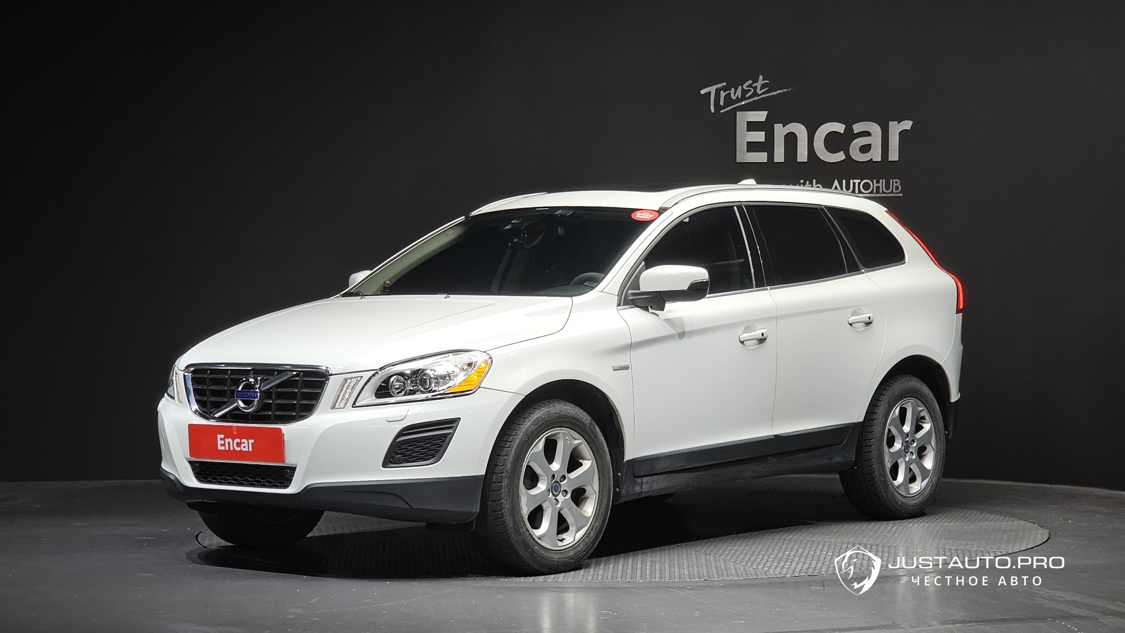 Автомобиль Volvo XC60