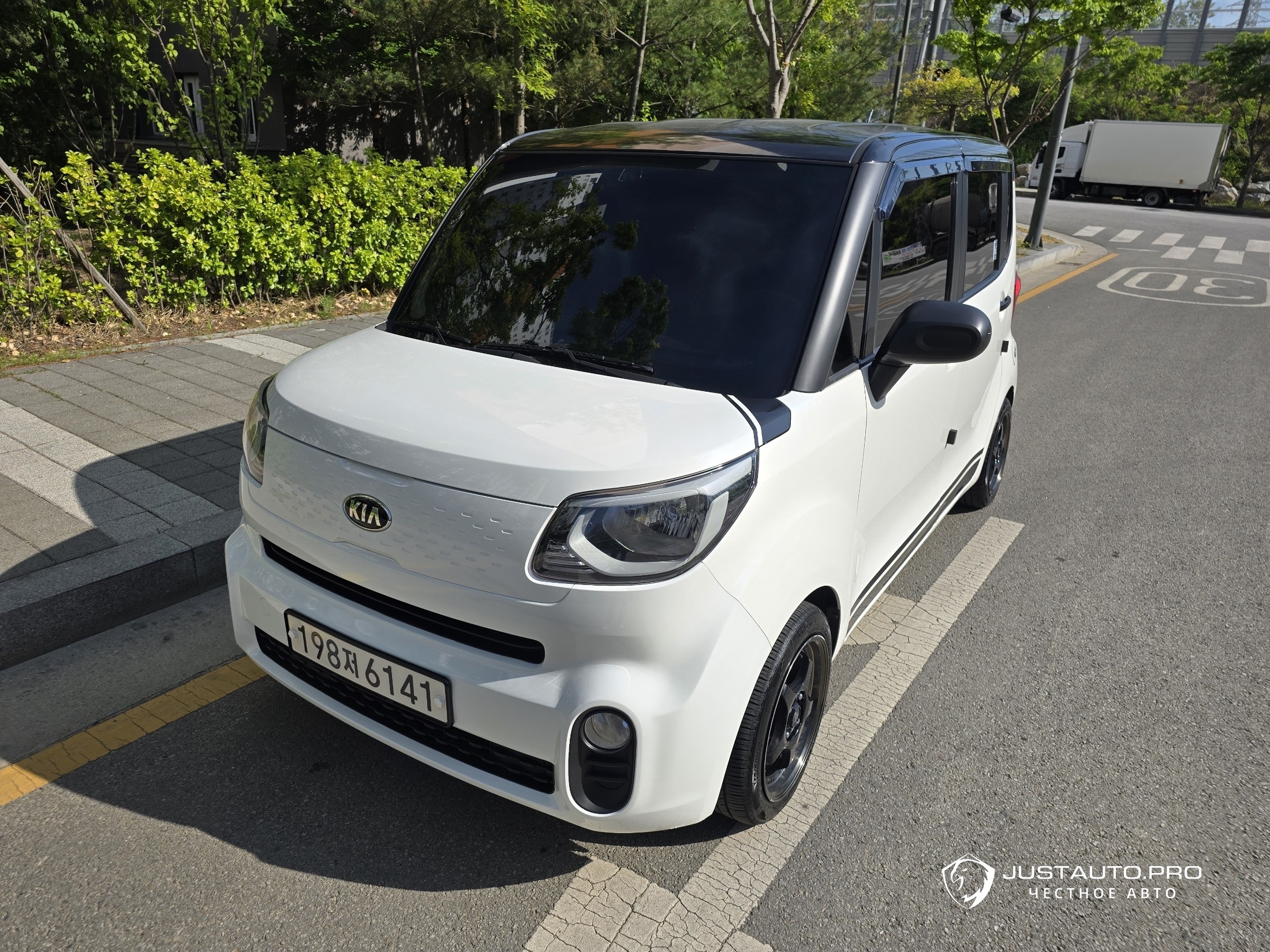Автомобиль Kia RAY