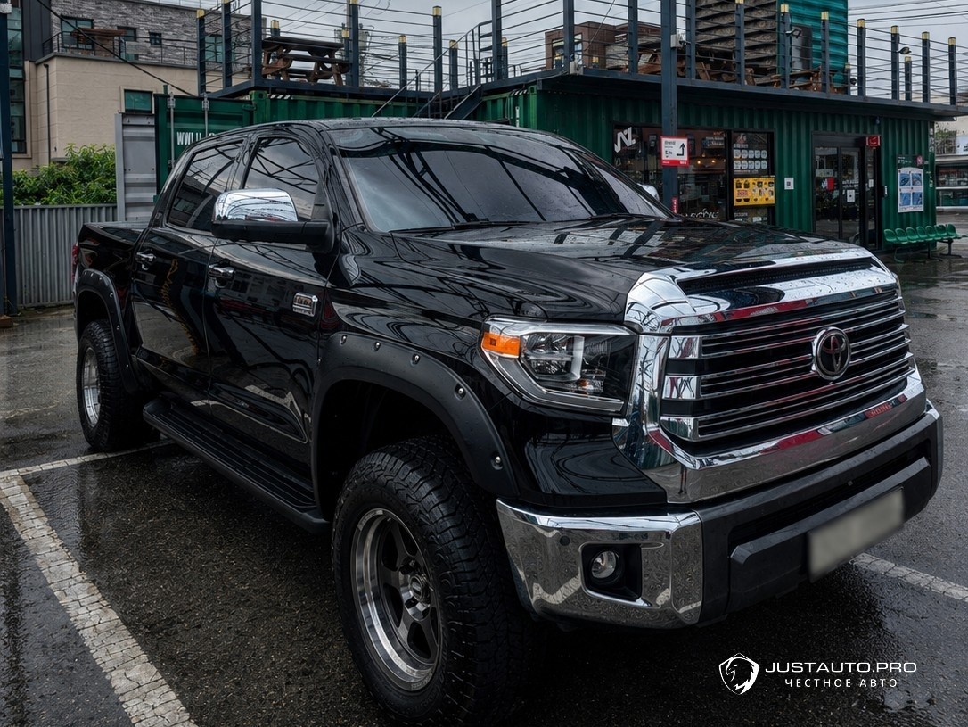 Автомобиль Toyota Tundra