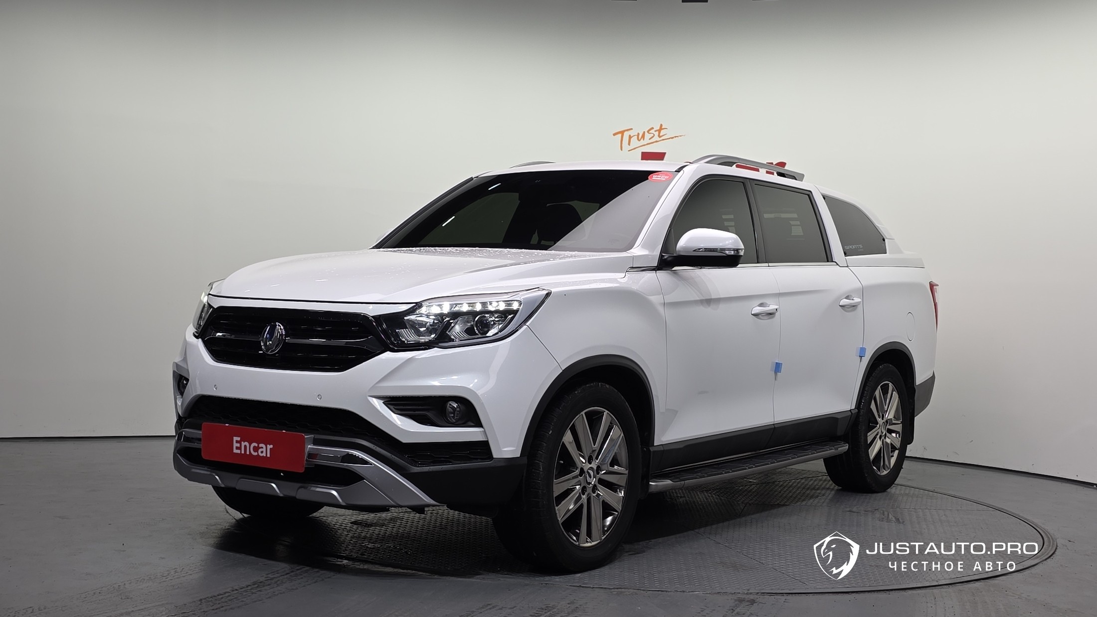 Автомобиль KG_Mobility_Ssangyong Rexton