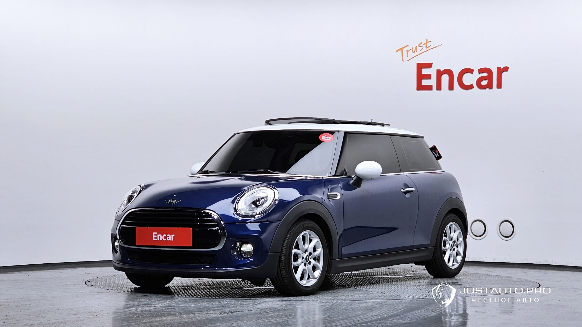 Автомобиль Mini Cooper
