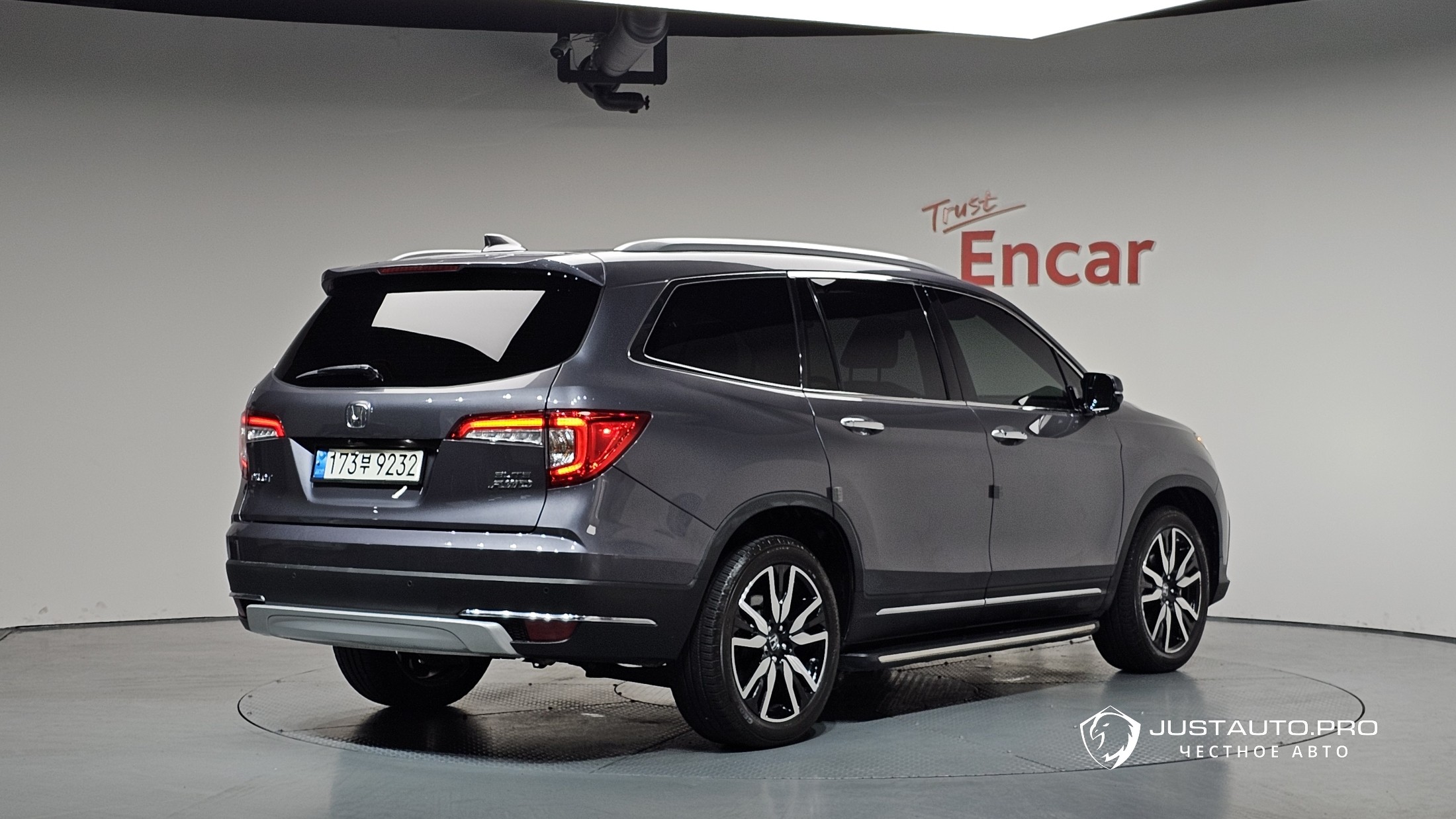 Автомобиль Honda Pilot