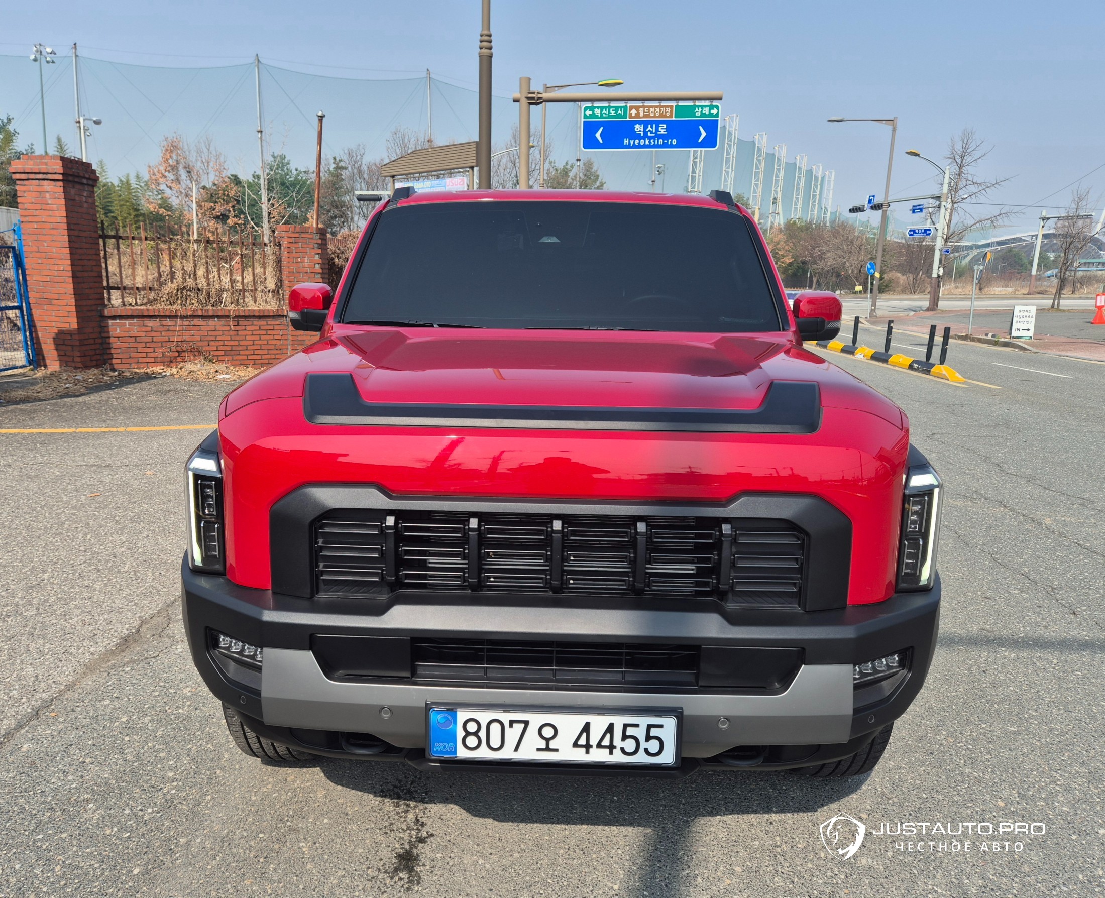 Автомобиль Kia Tasman
