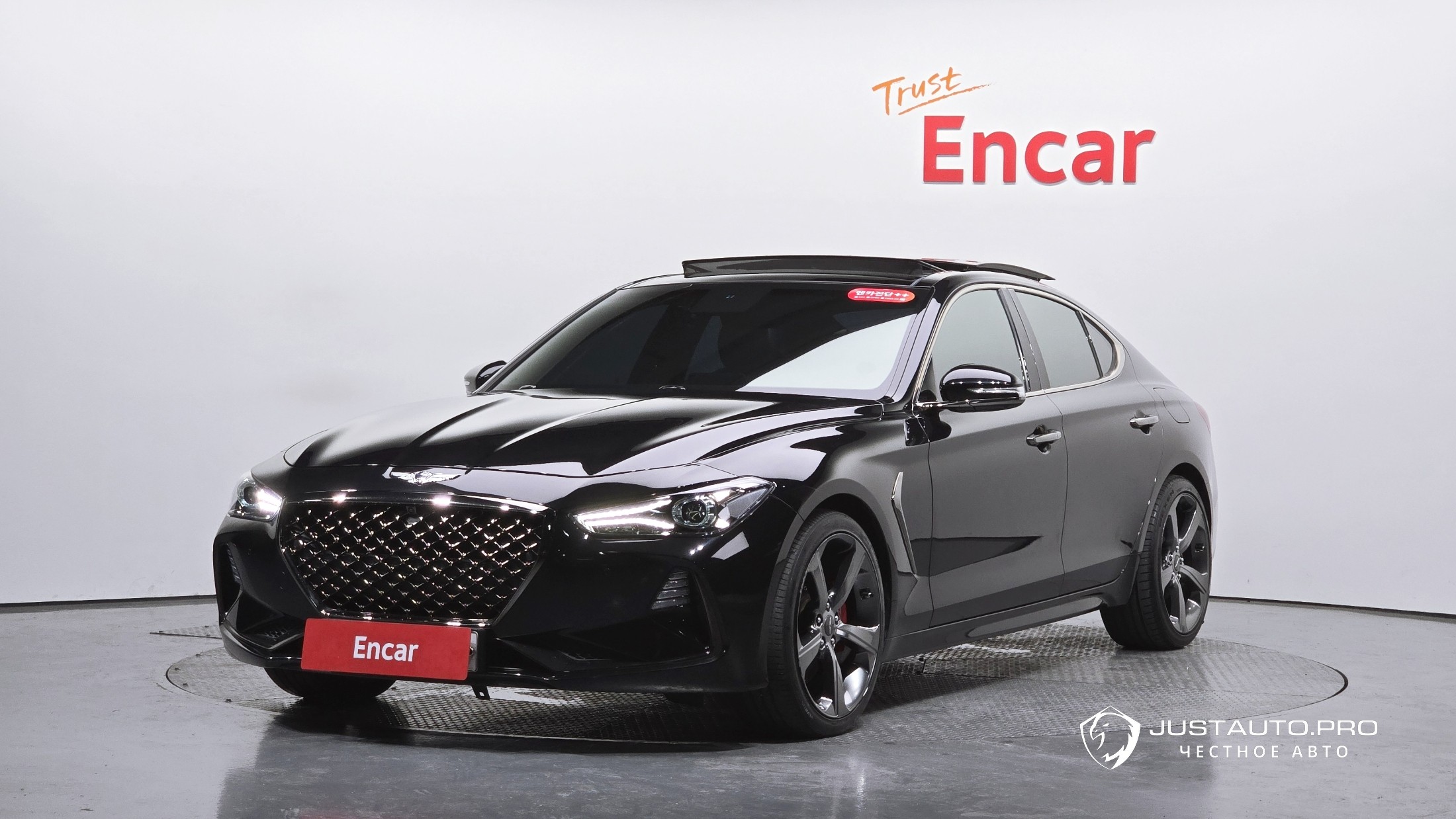 Автомобиль Genesis G70