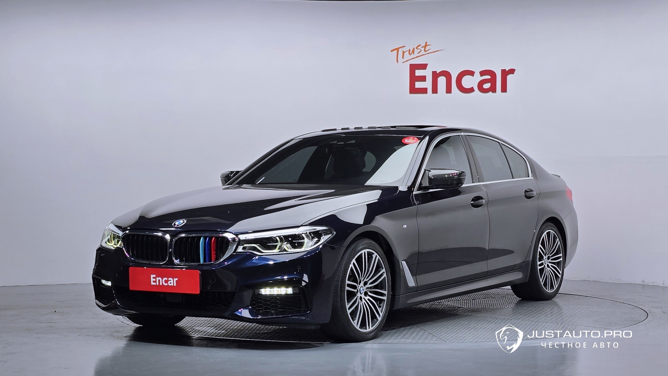 Автомобиль BMW 5-Series
