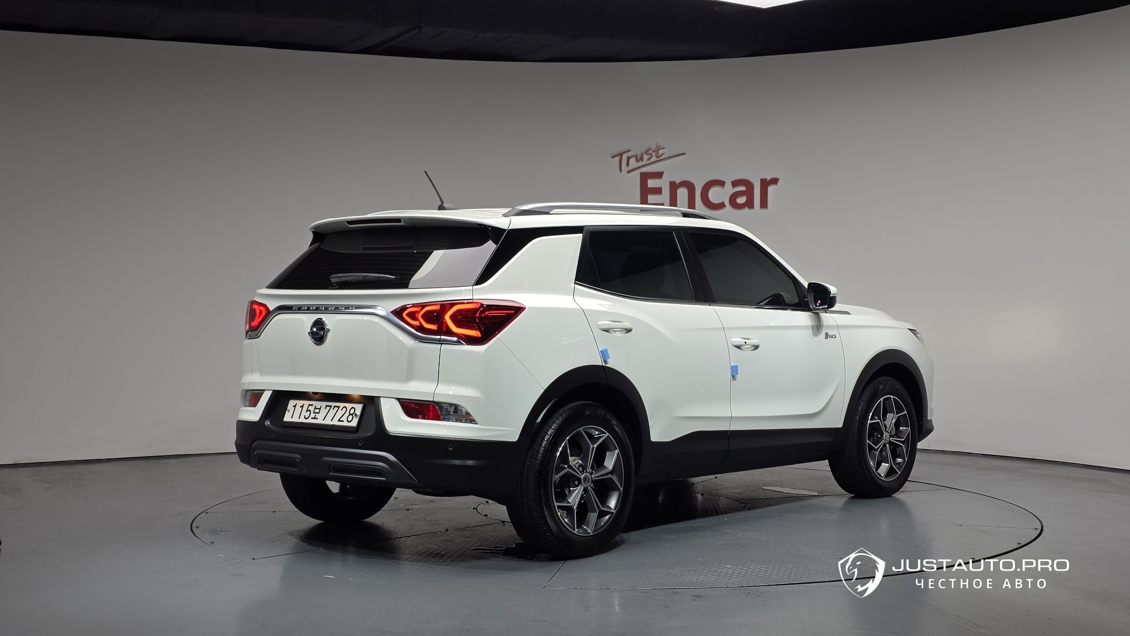 Автомобиль KG_Mobility_Ssangyong KORANDO