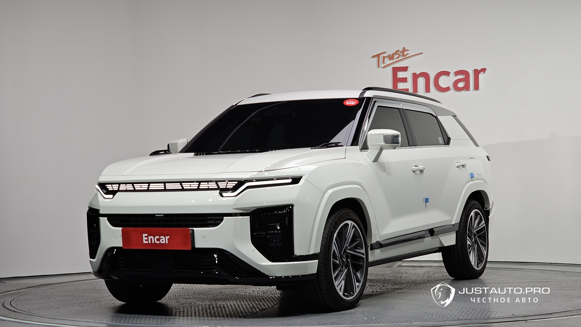 Автомобиль KG_Mobility_Ssangyong Actyon