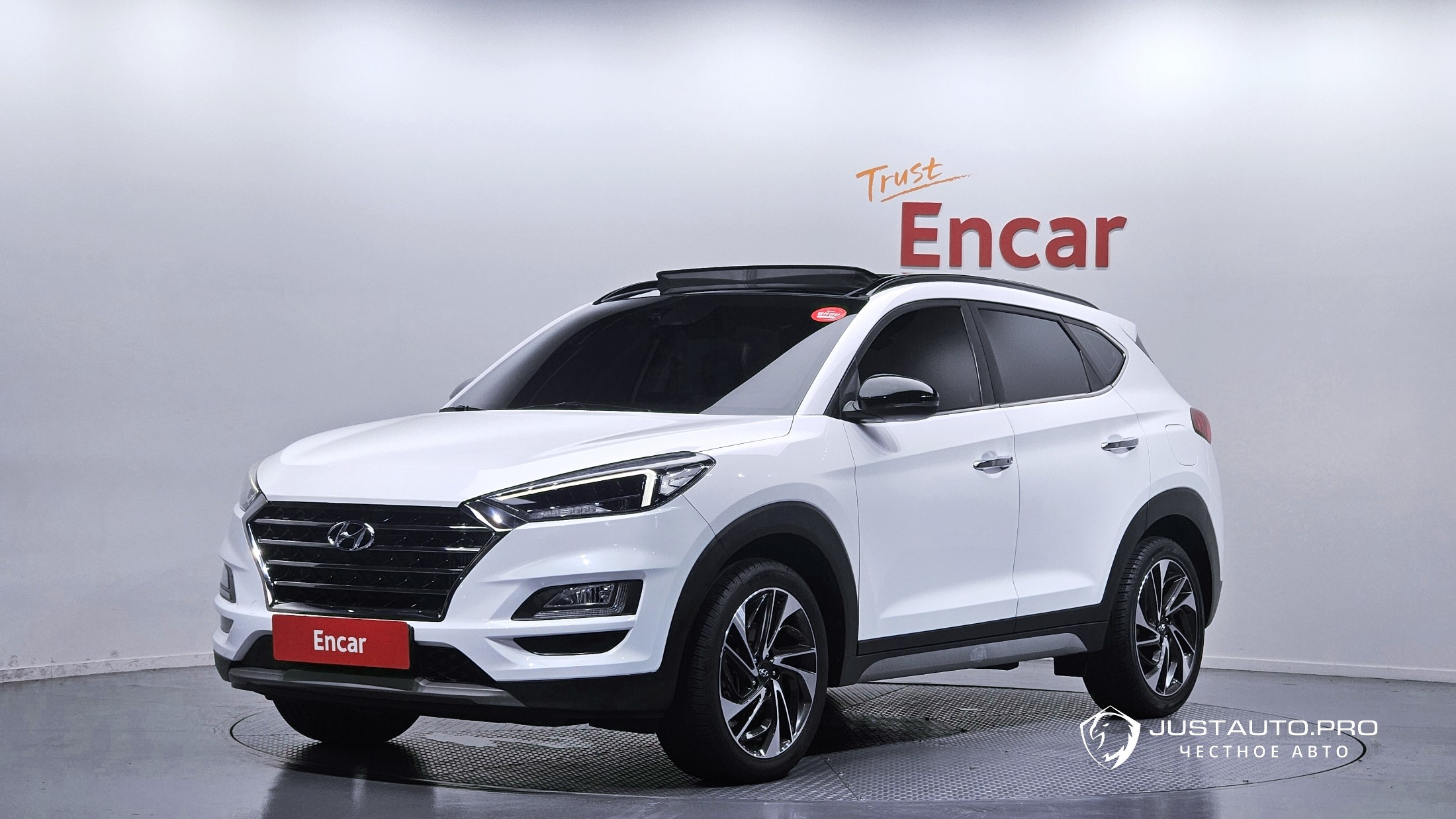 Автомобиль Hyundai Tucson