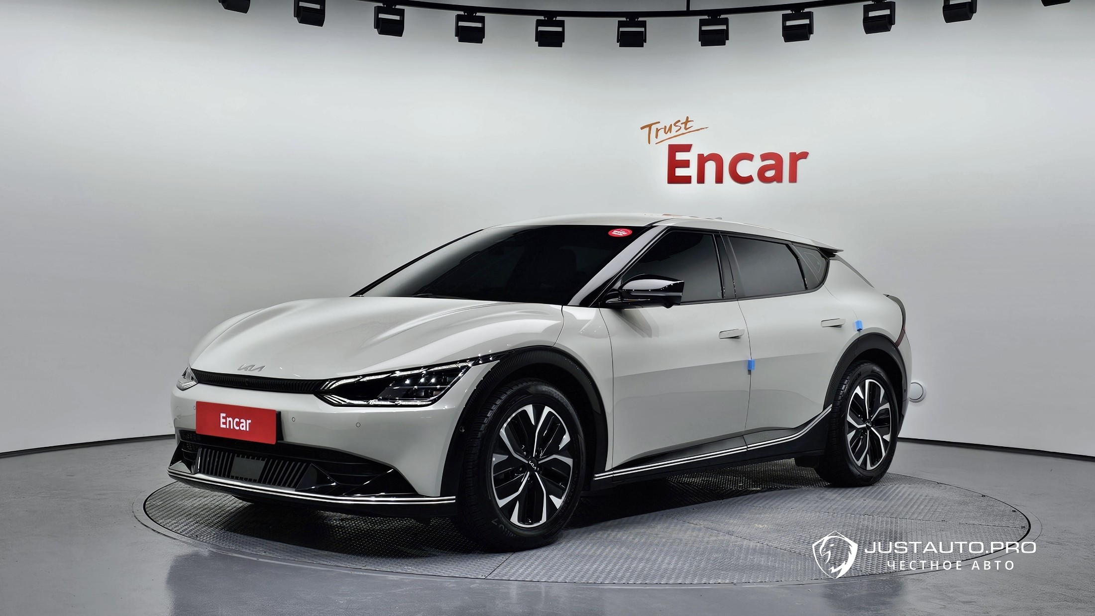 Автомобиль Kia EV6