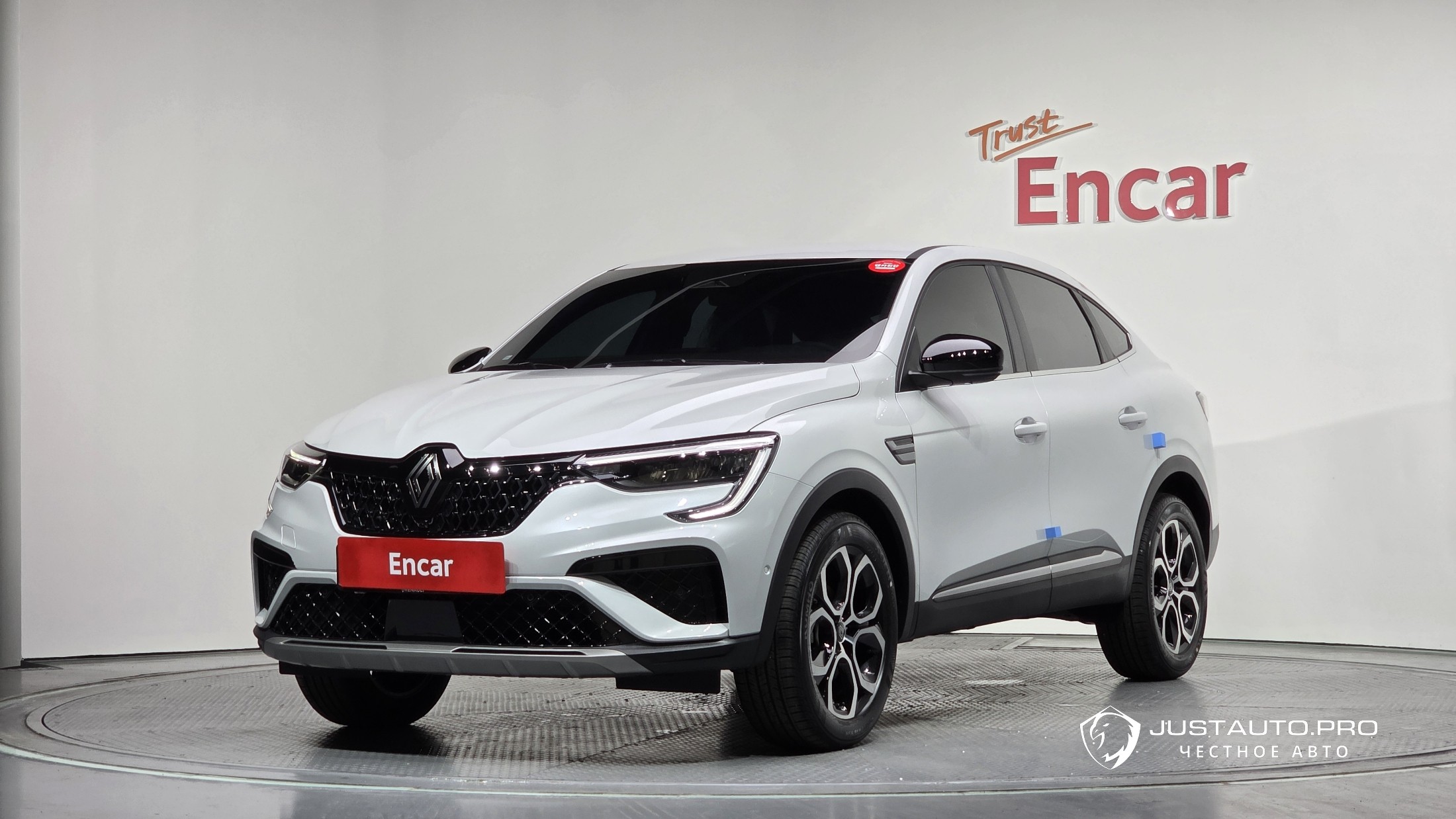 Автомобиль Renault-KoreaSamsung Arkana