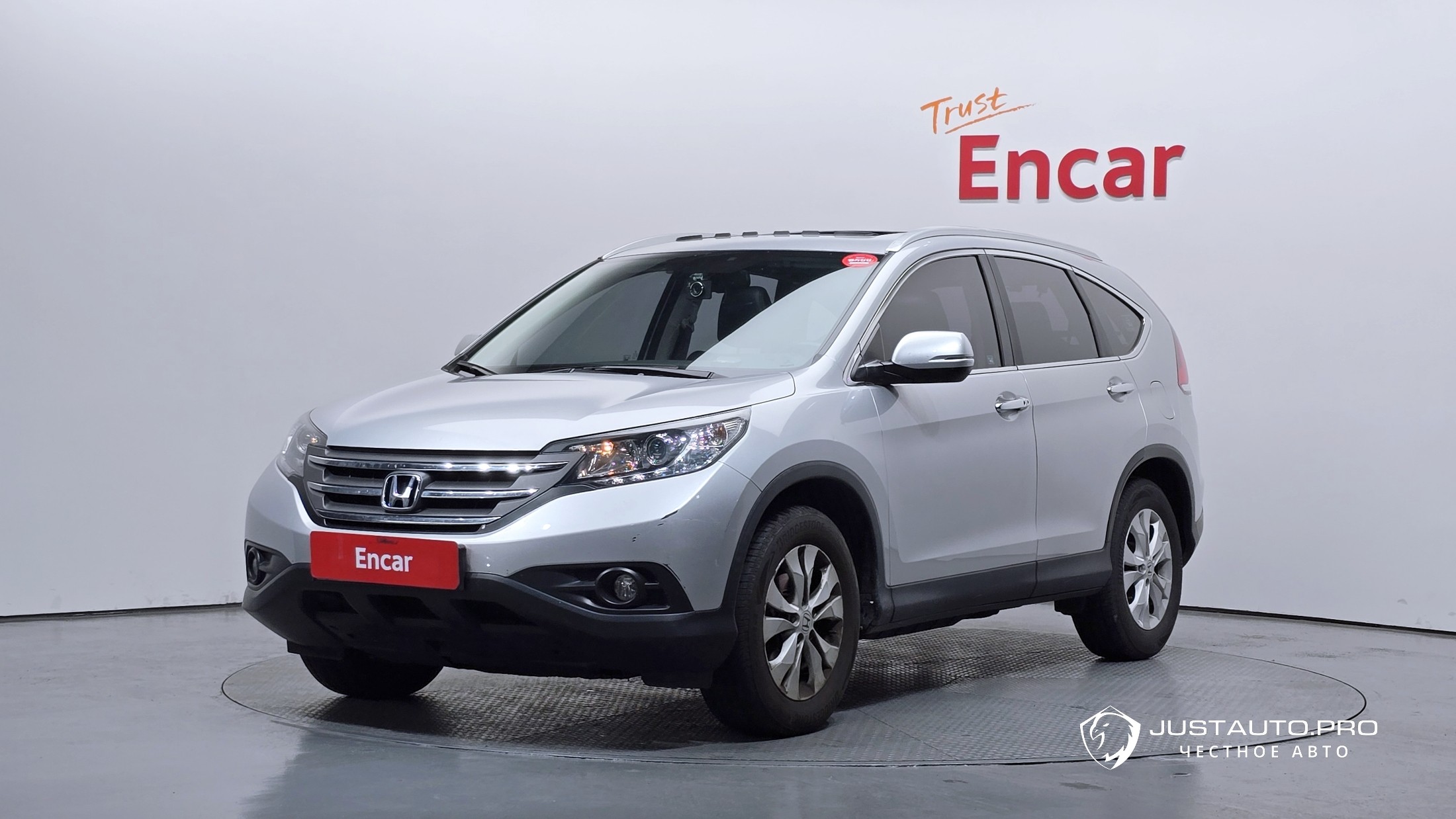 Автомобиль Honda CR-V