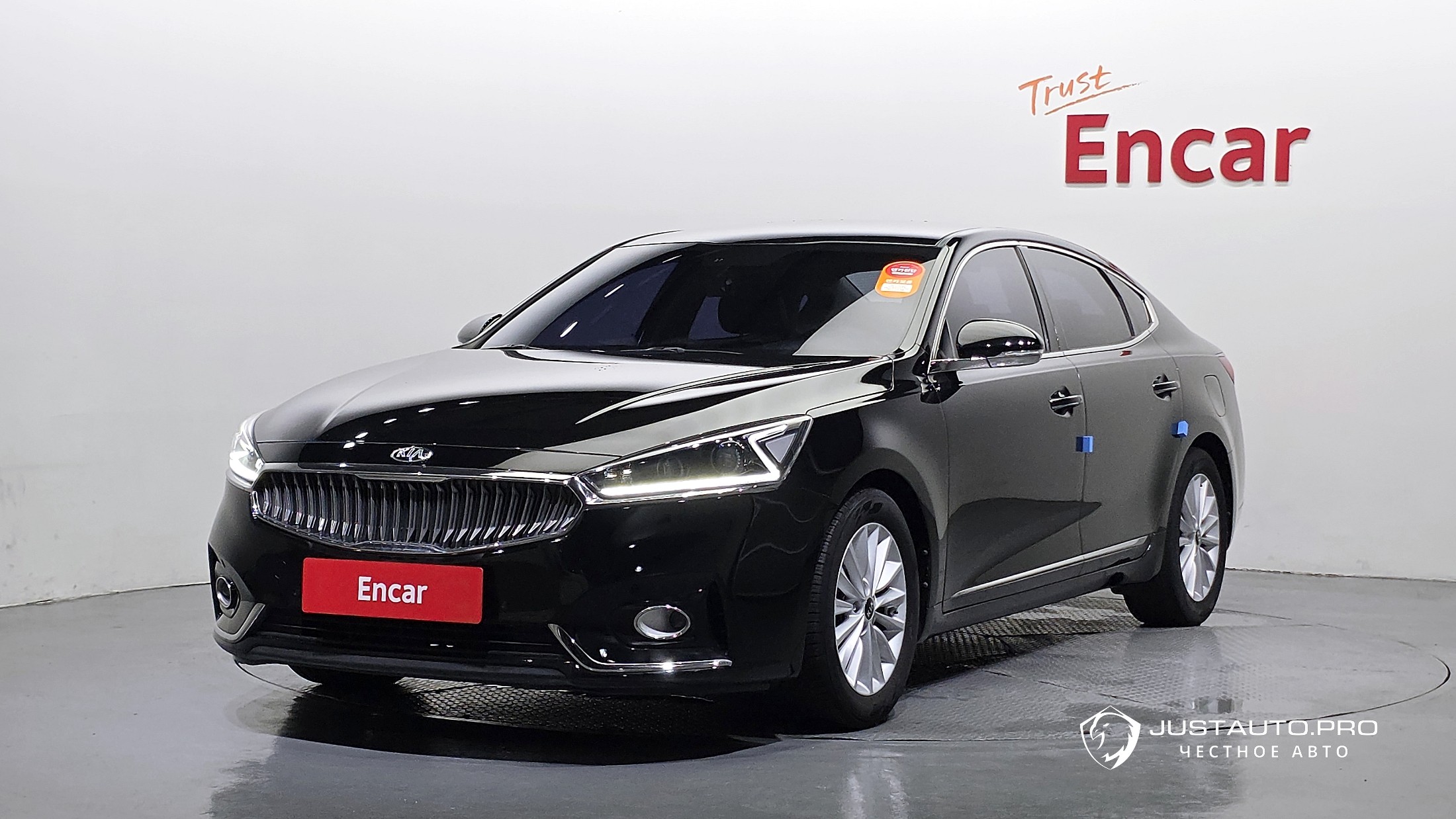 Автомобиль Kia K7
