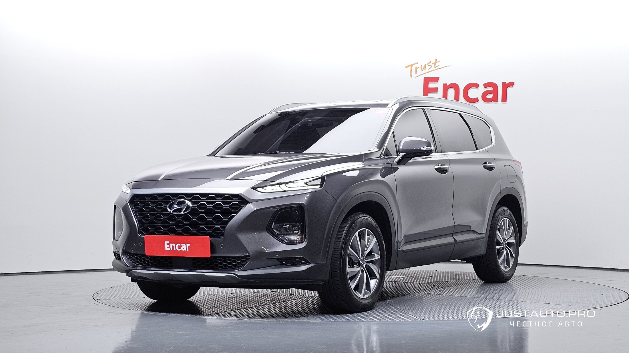 Автомобиль Hyundai Santafe