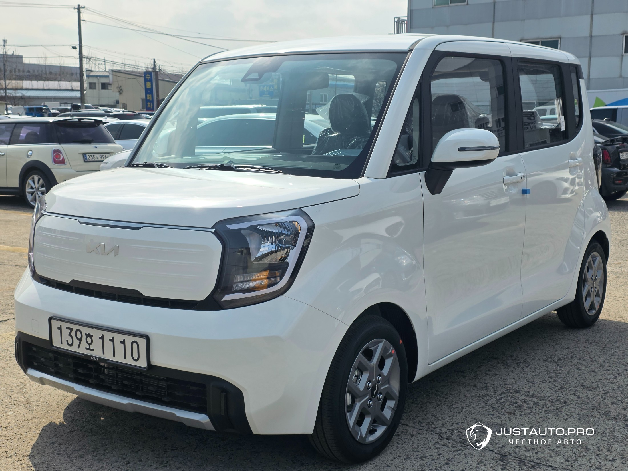 Автомобиль Kia RAY