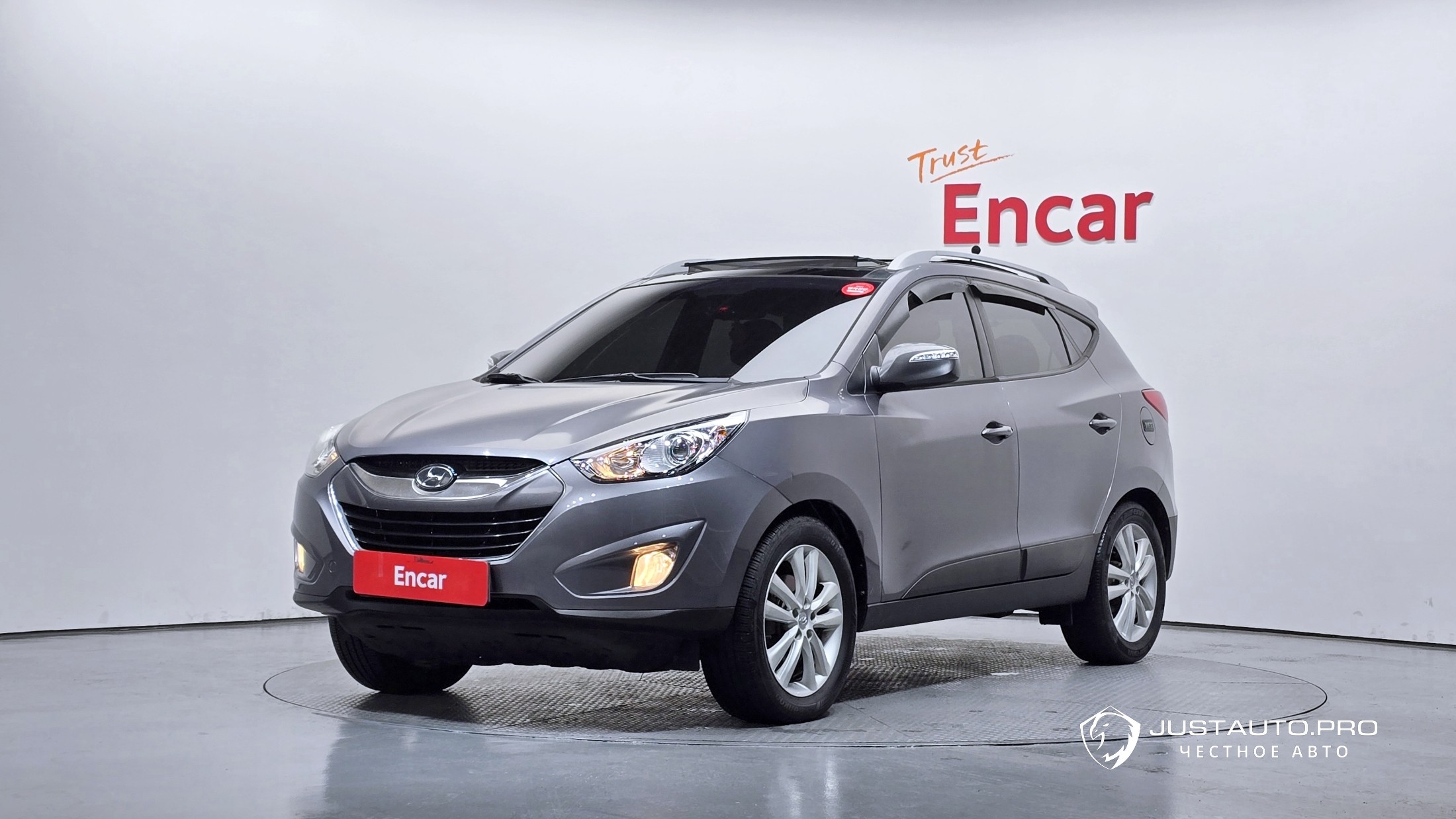 Автомобиль Hyundai Tucson