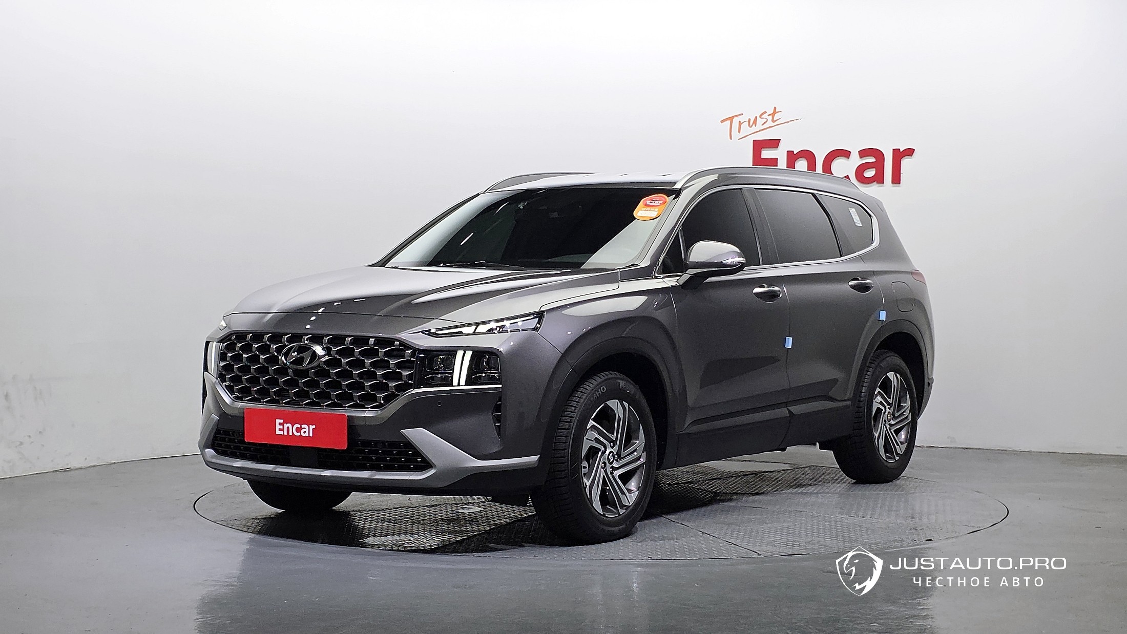 Автомобиль Hyundai Santafe