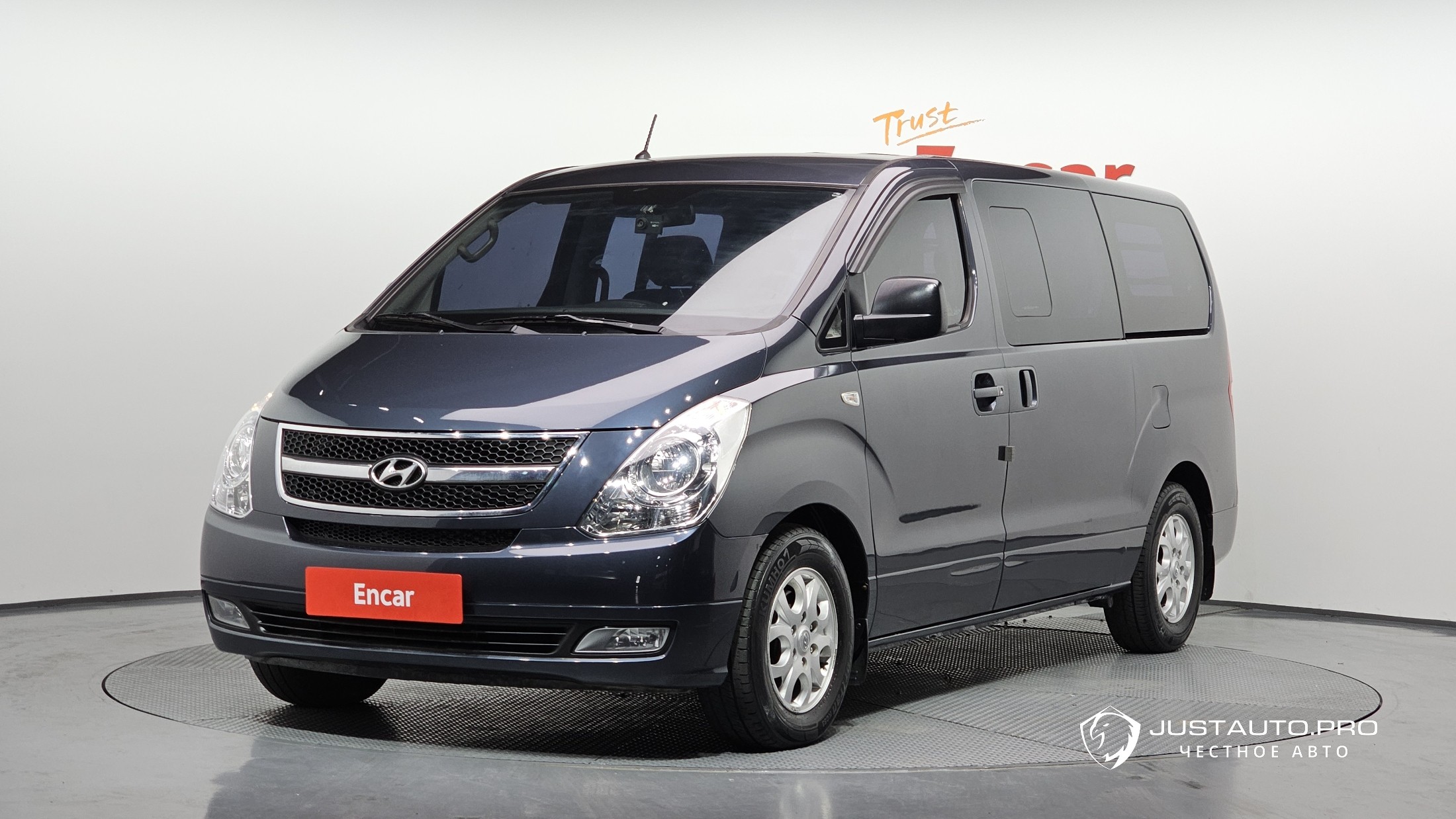 Автомобиль Hyundai Starex