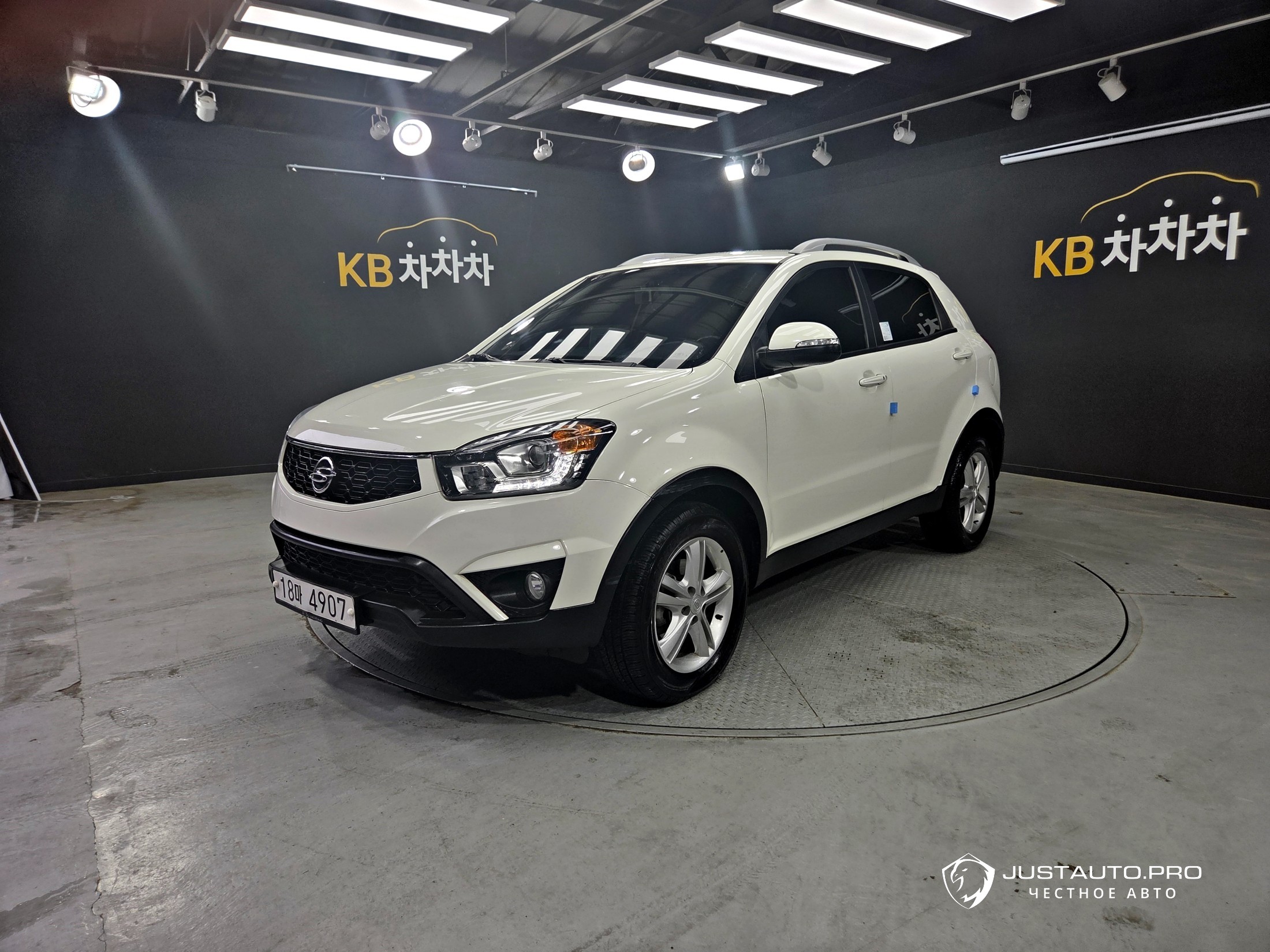 Автомобиль KG_Mobility_Ssangyong KORANDO