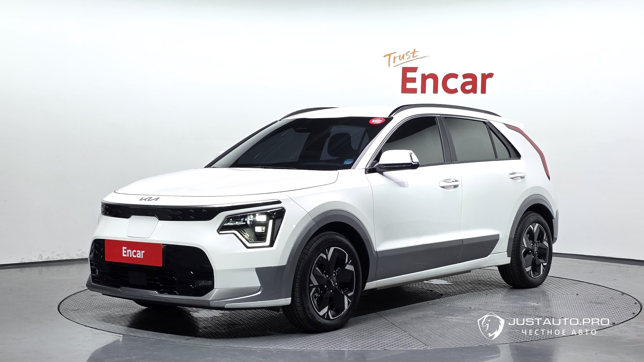 Автомобиль Kia Niro