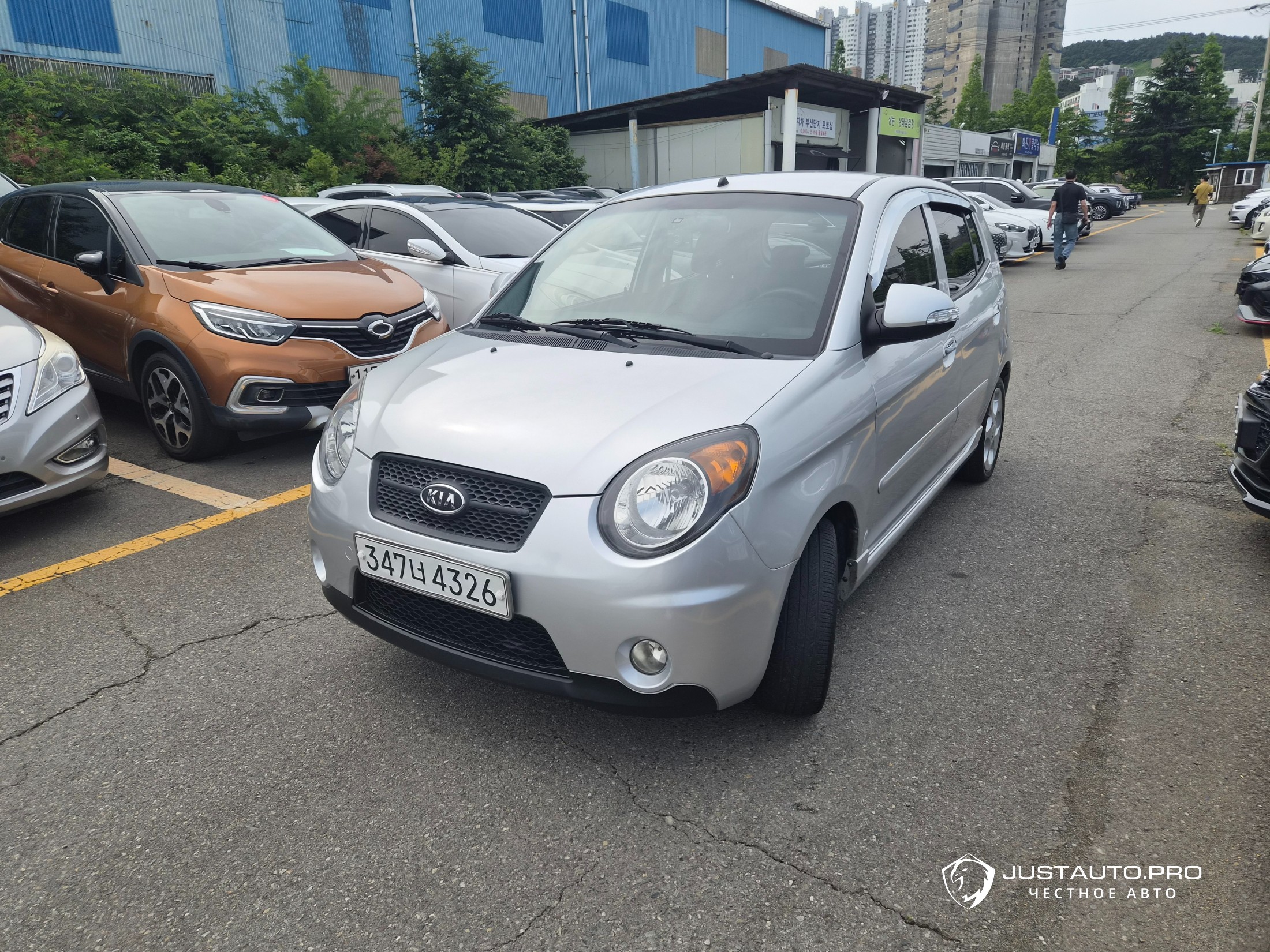 Автомобиль Kia morning