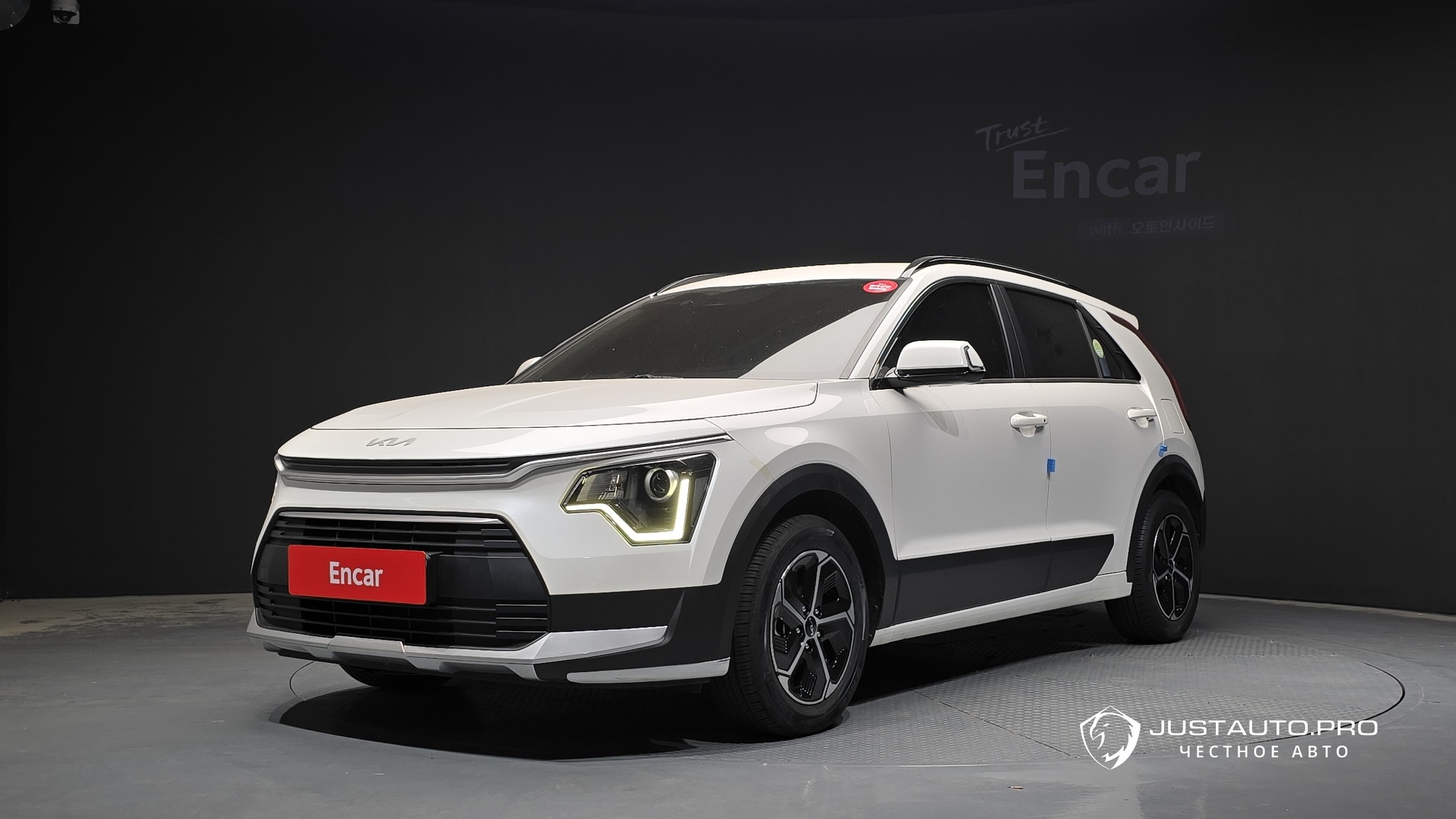 Автомобиль Kia Niro