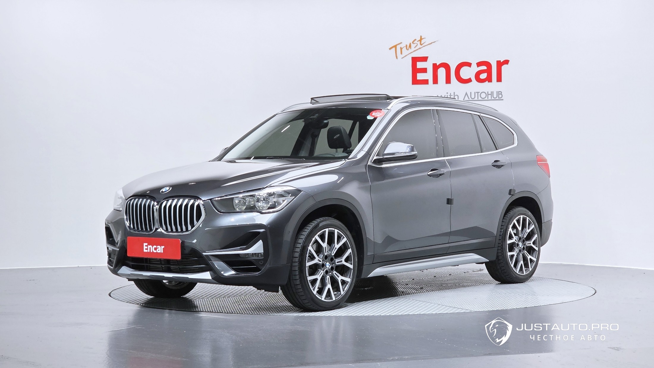 Автомобиль BMW X1