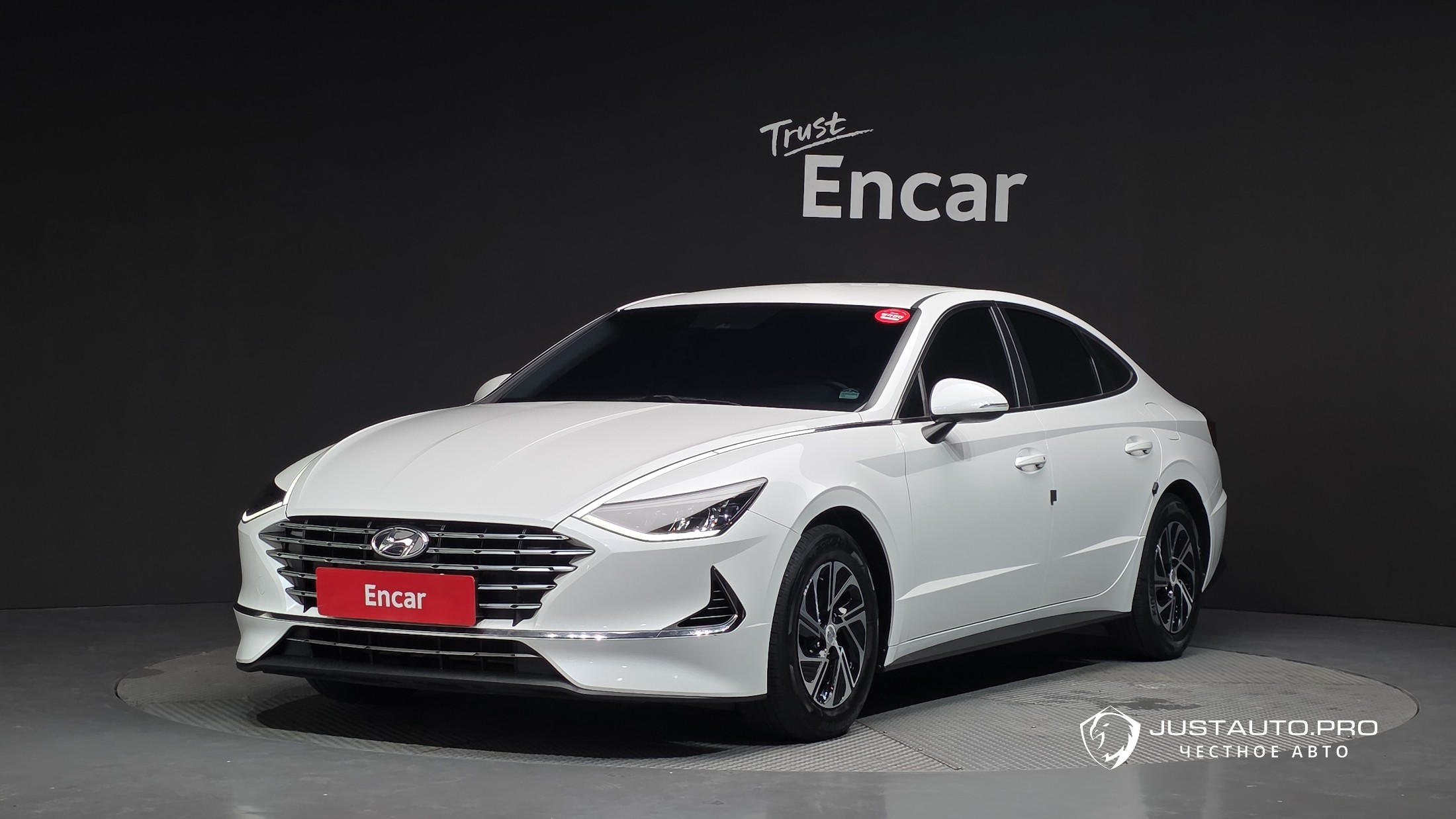 Автомобиль Hyundai Sonata