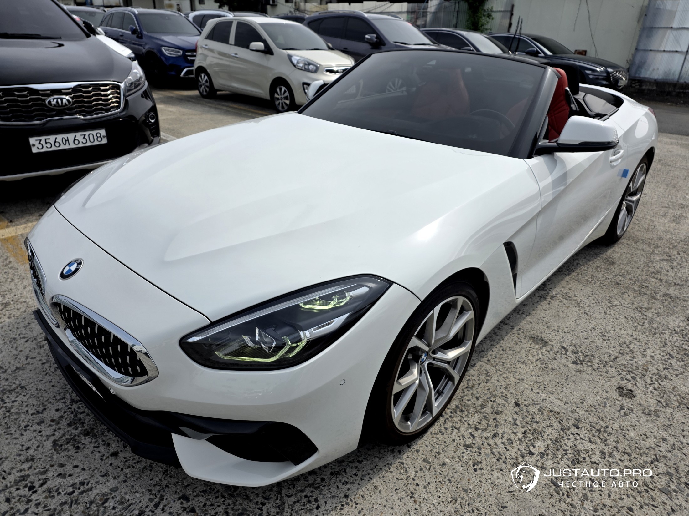 Автомобиль BMW Z4