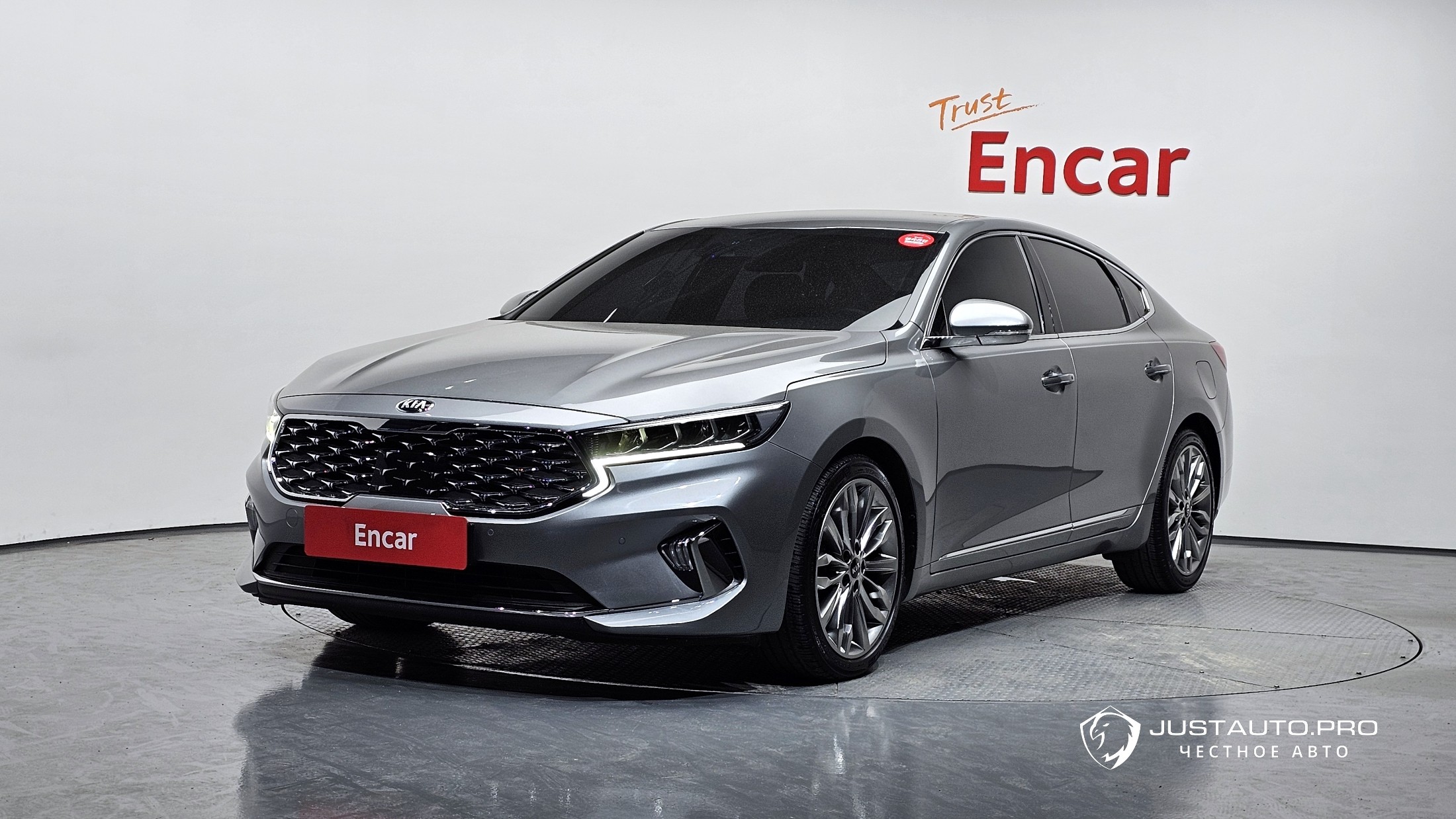 Автомобиль Kia K7