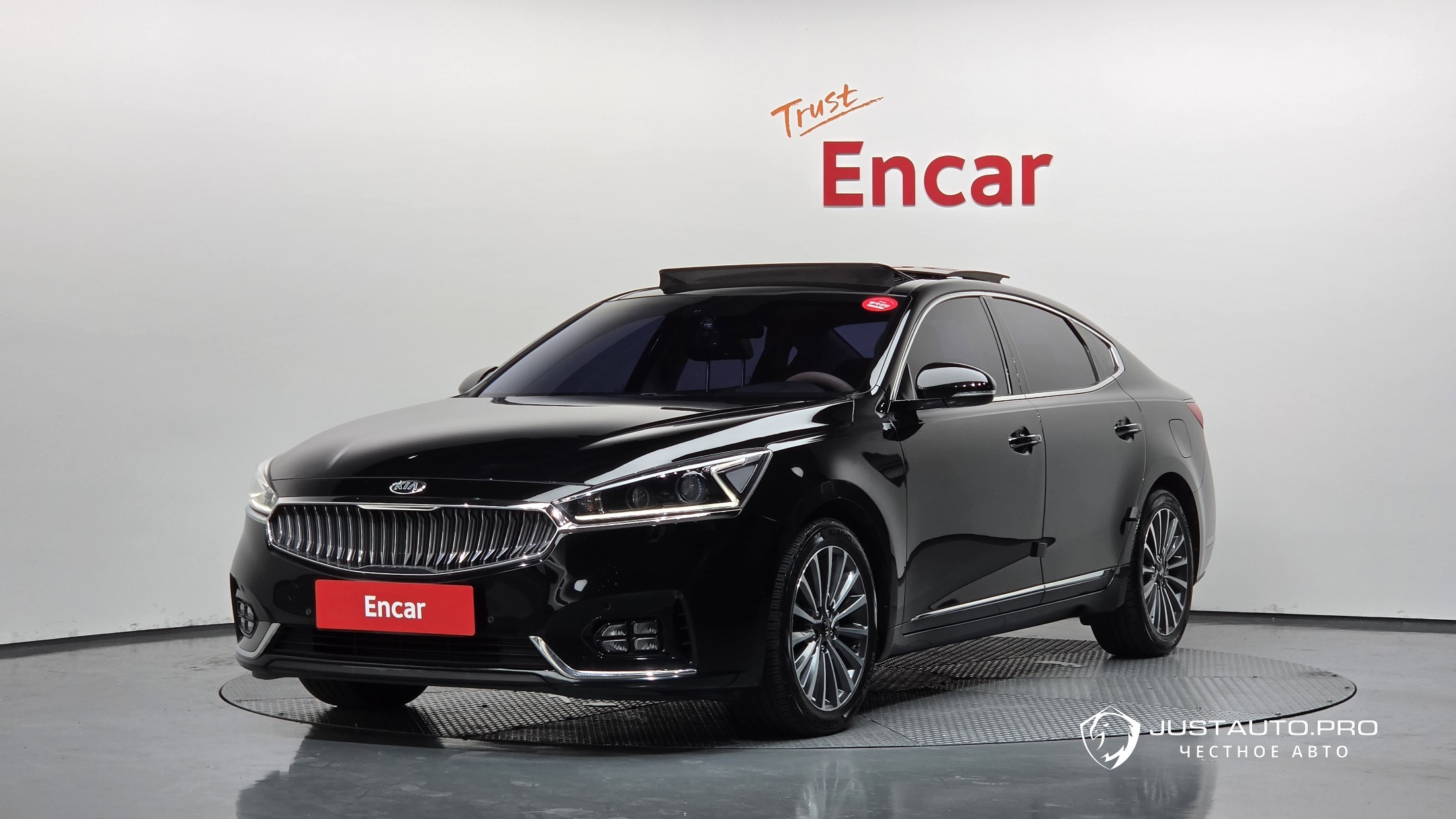 Автомобиль Kia K7