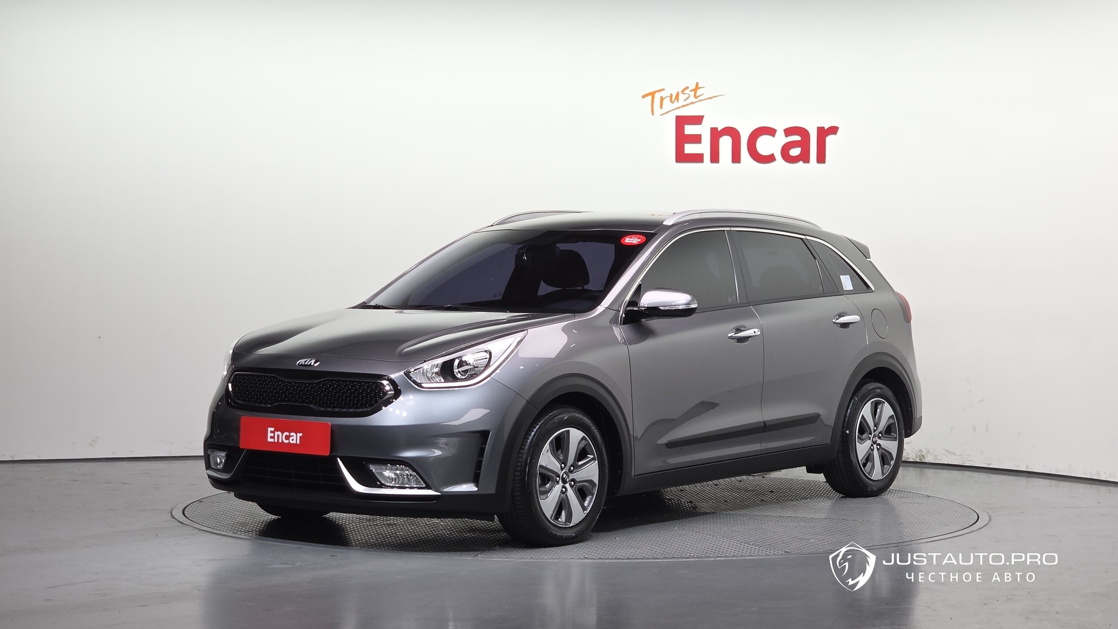 Автомобиль Kia Niro
