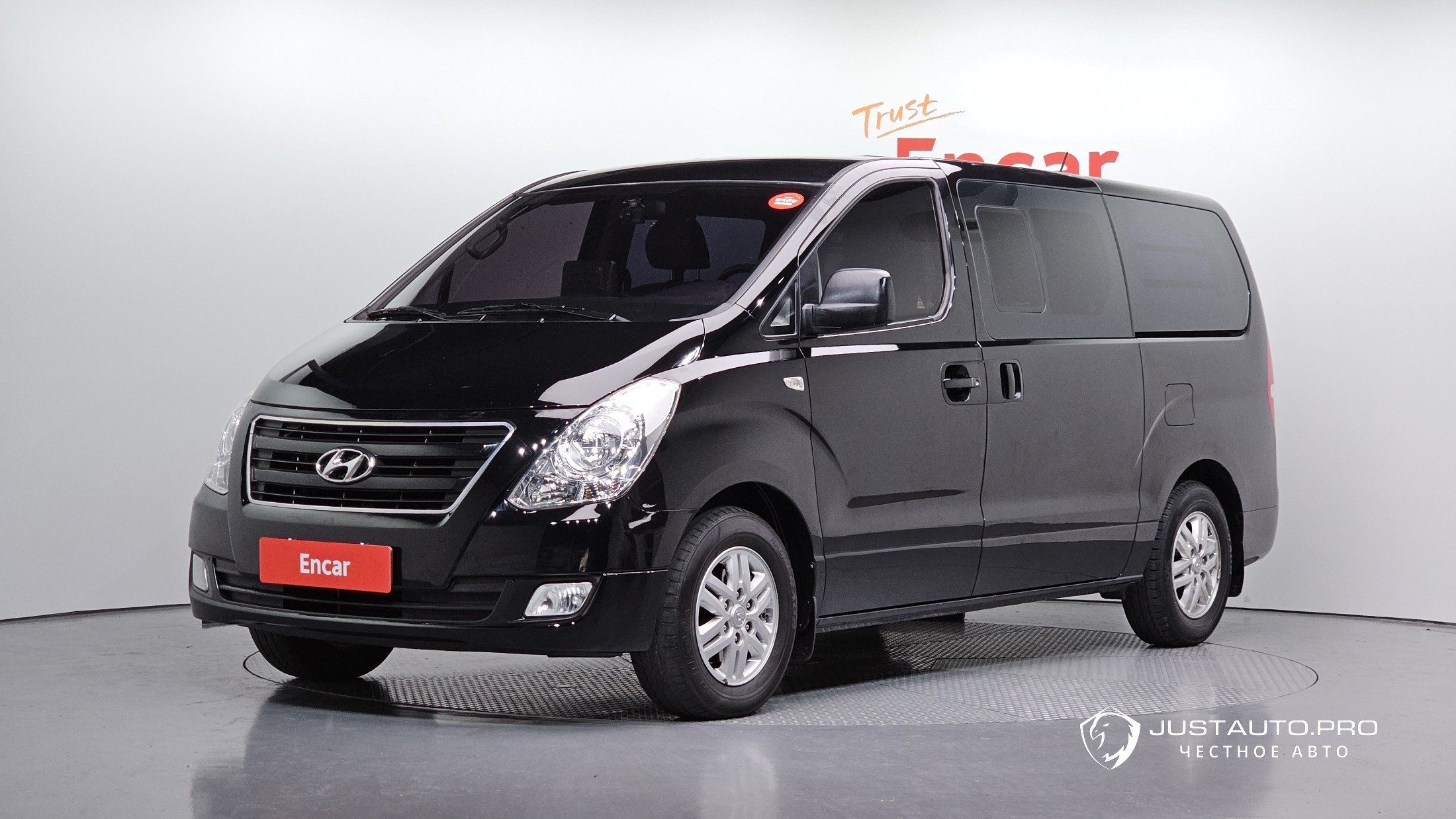 Автомобиль Hyundai Starex