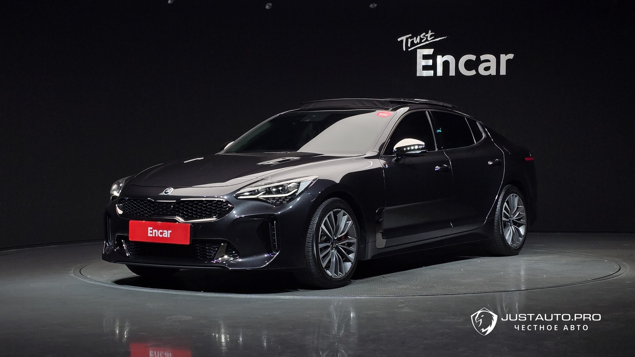 Автомобиль Kia Stinger