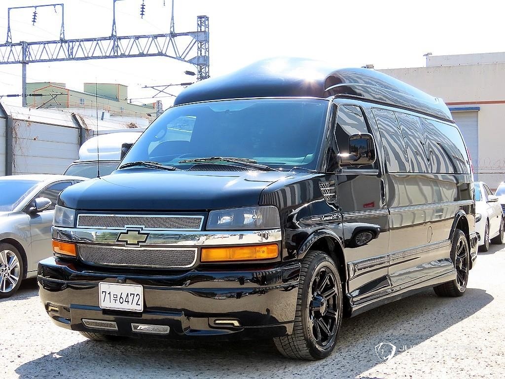 Автомобиль Chevrolet Express Van