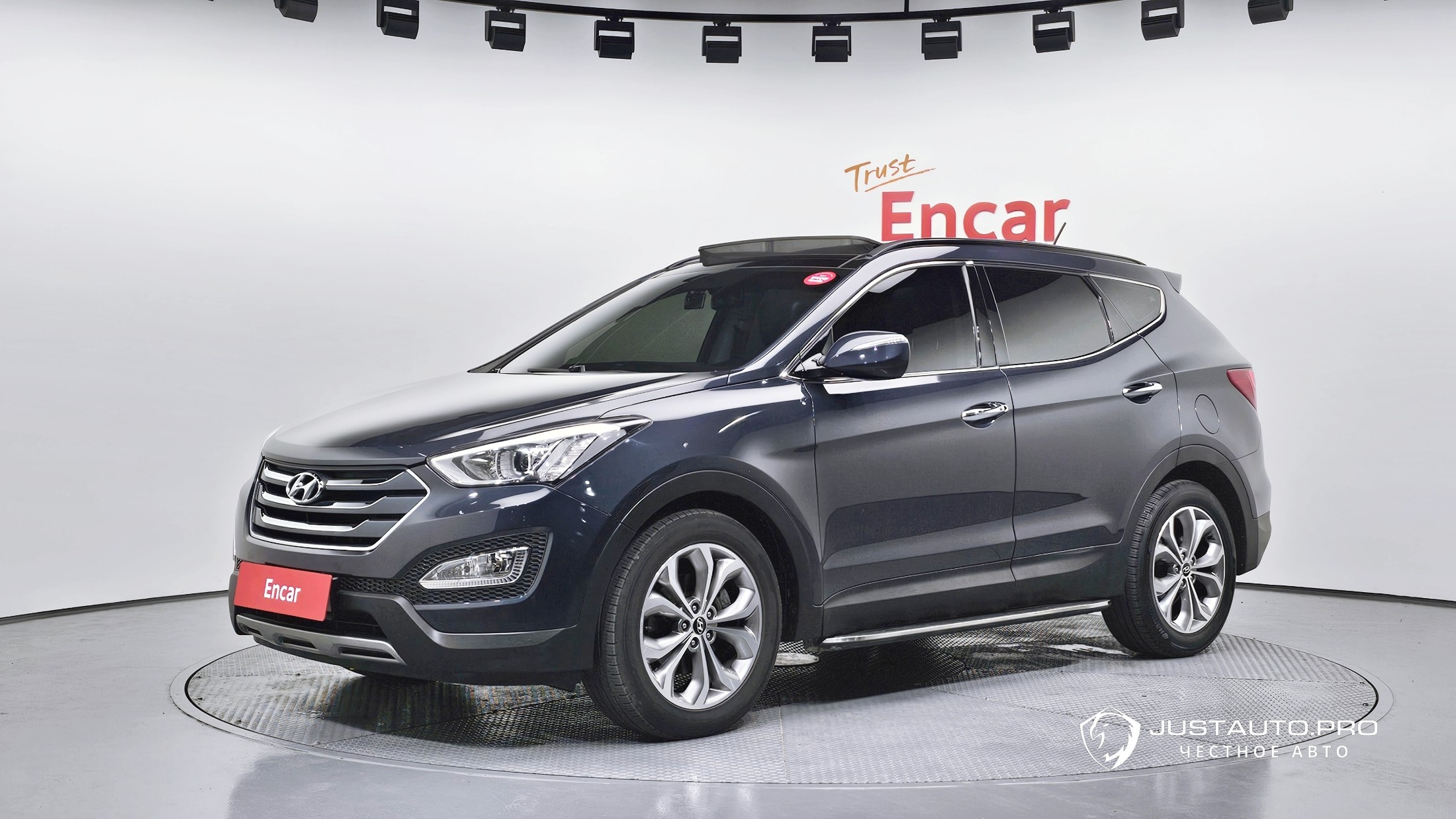 Автомобиль Hyundai Santafe