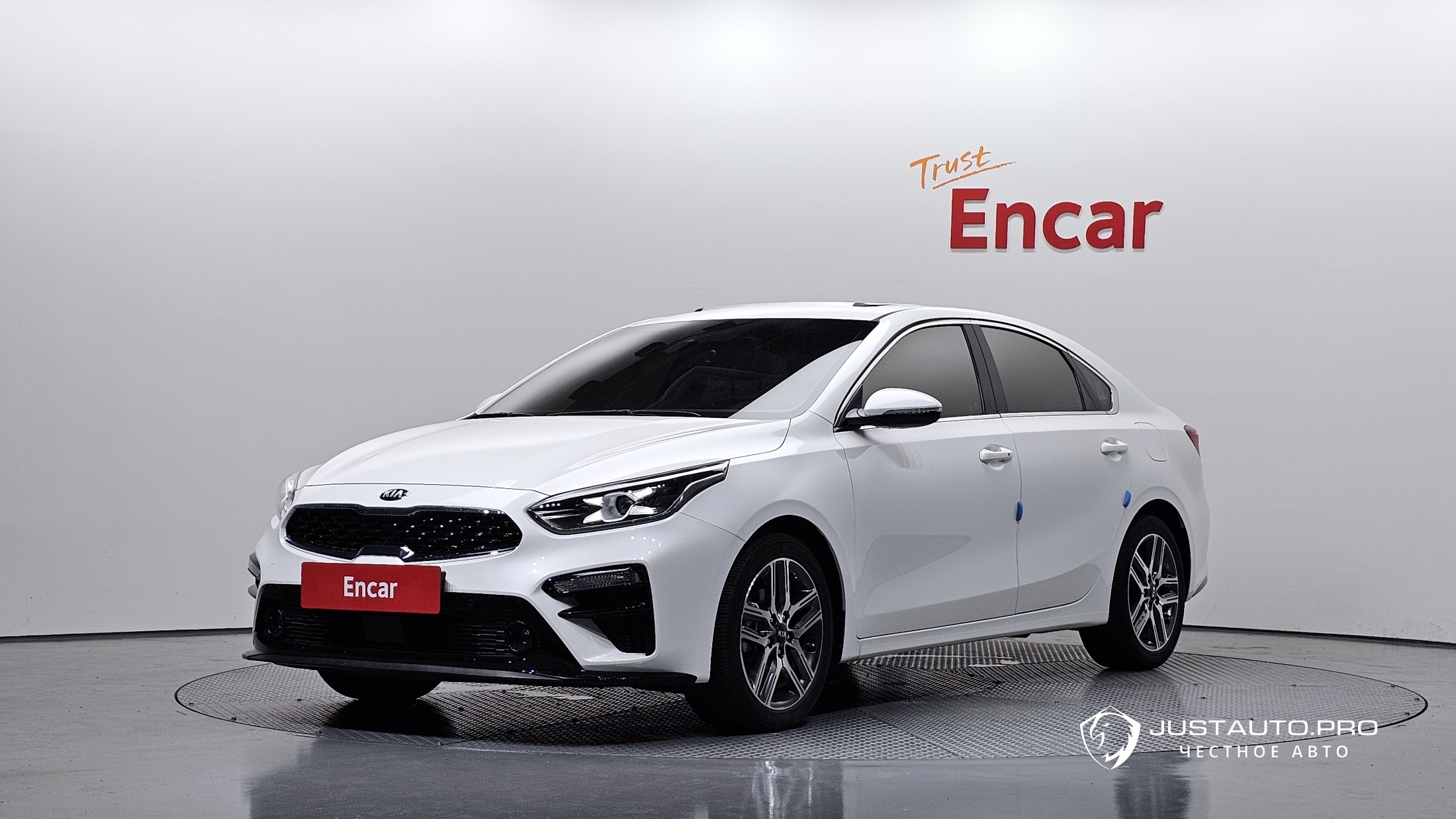 Автомобиль Kia K3