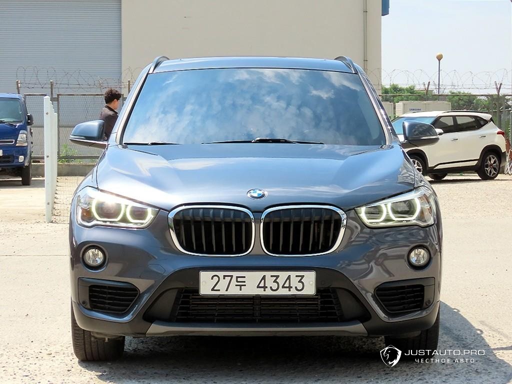 Автомобиль BMW X1