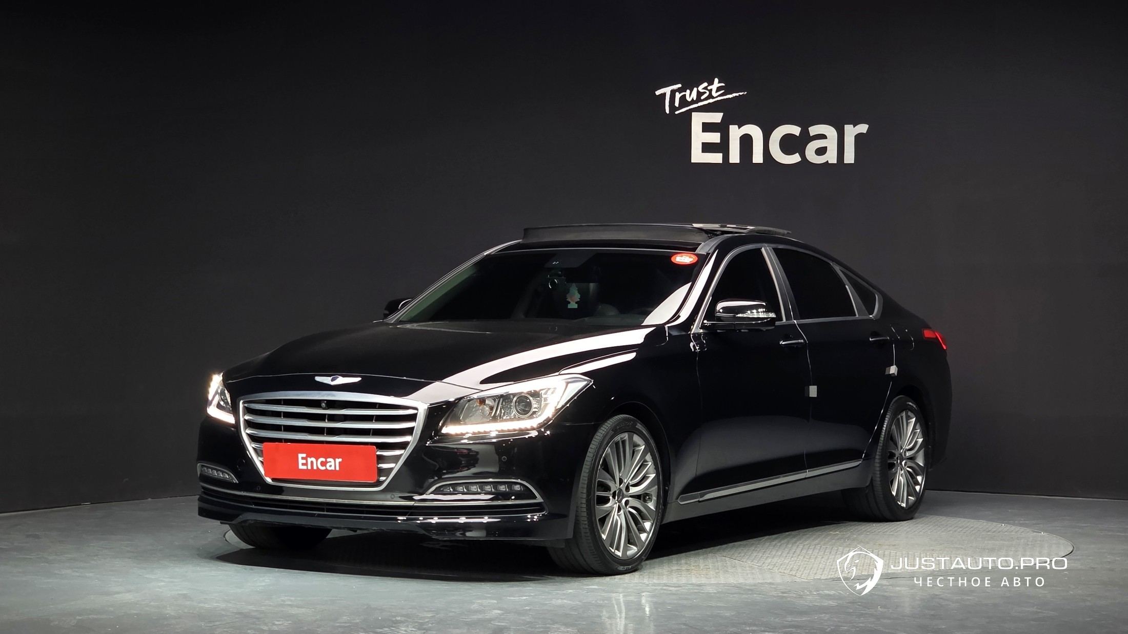 Автомобиль Hyundai Genesis