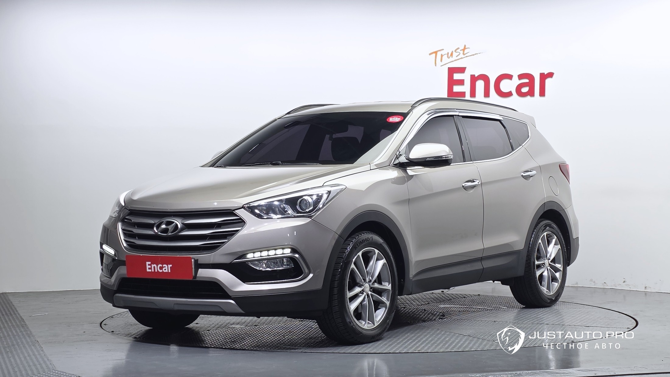Автомобиль Hyundai Santafe