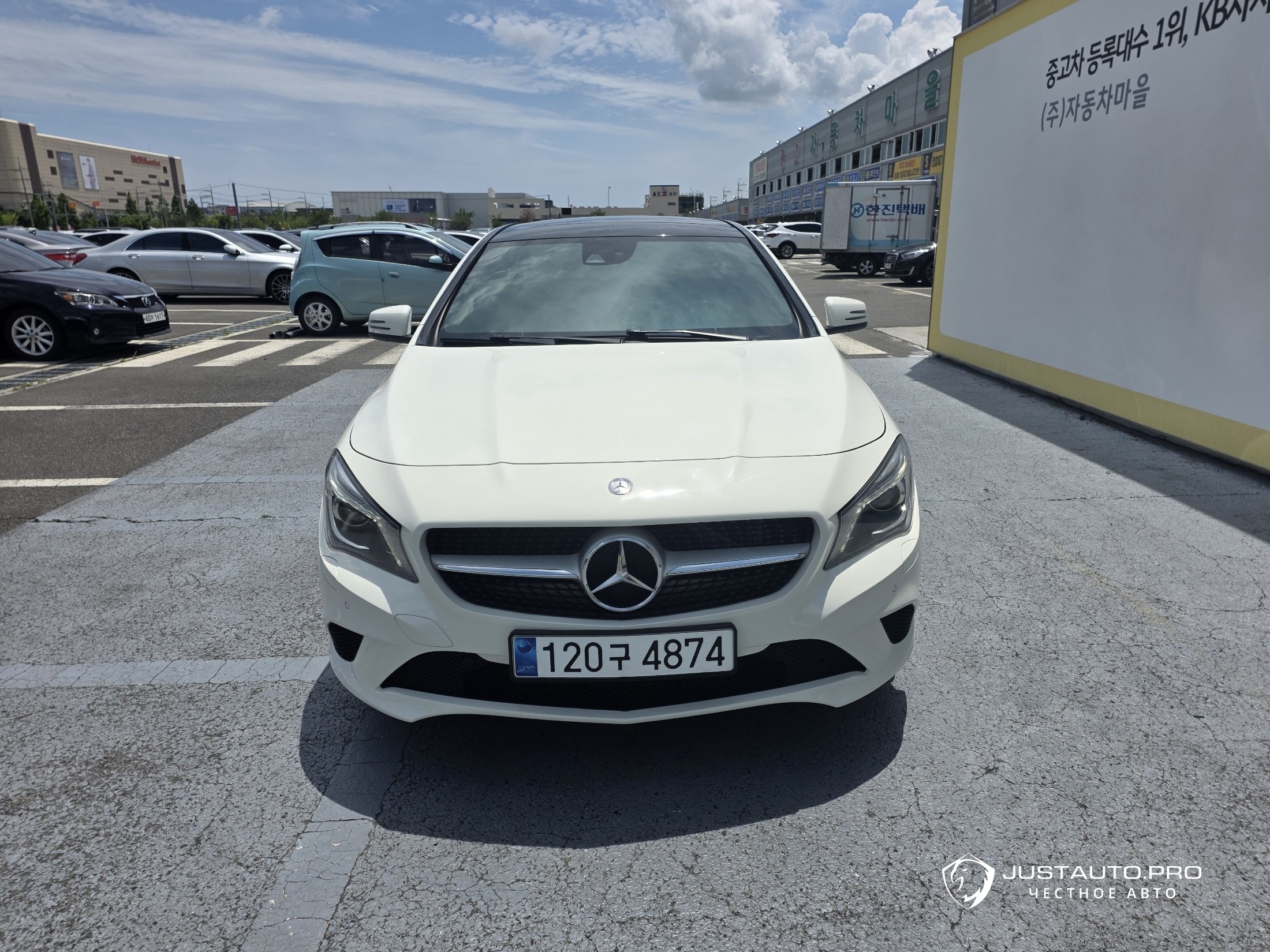 Автомобиль Mercedes-Benz CLA-Class