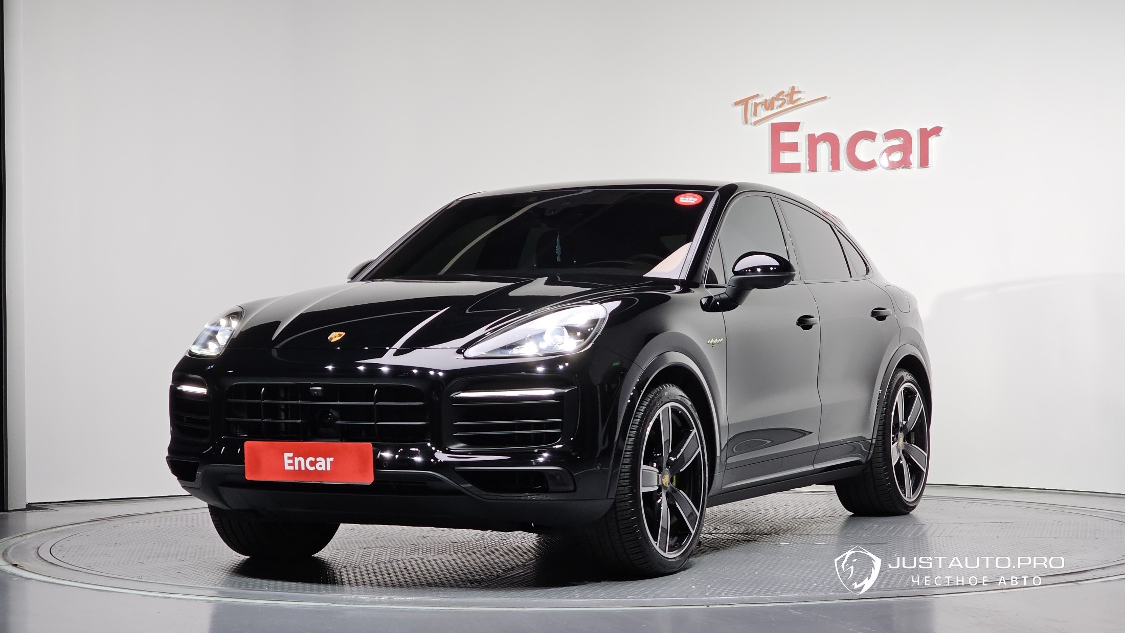 Автомобиль Porsche Cayenne