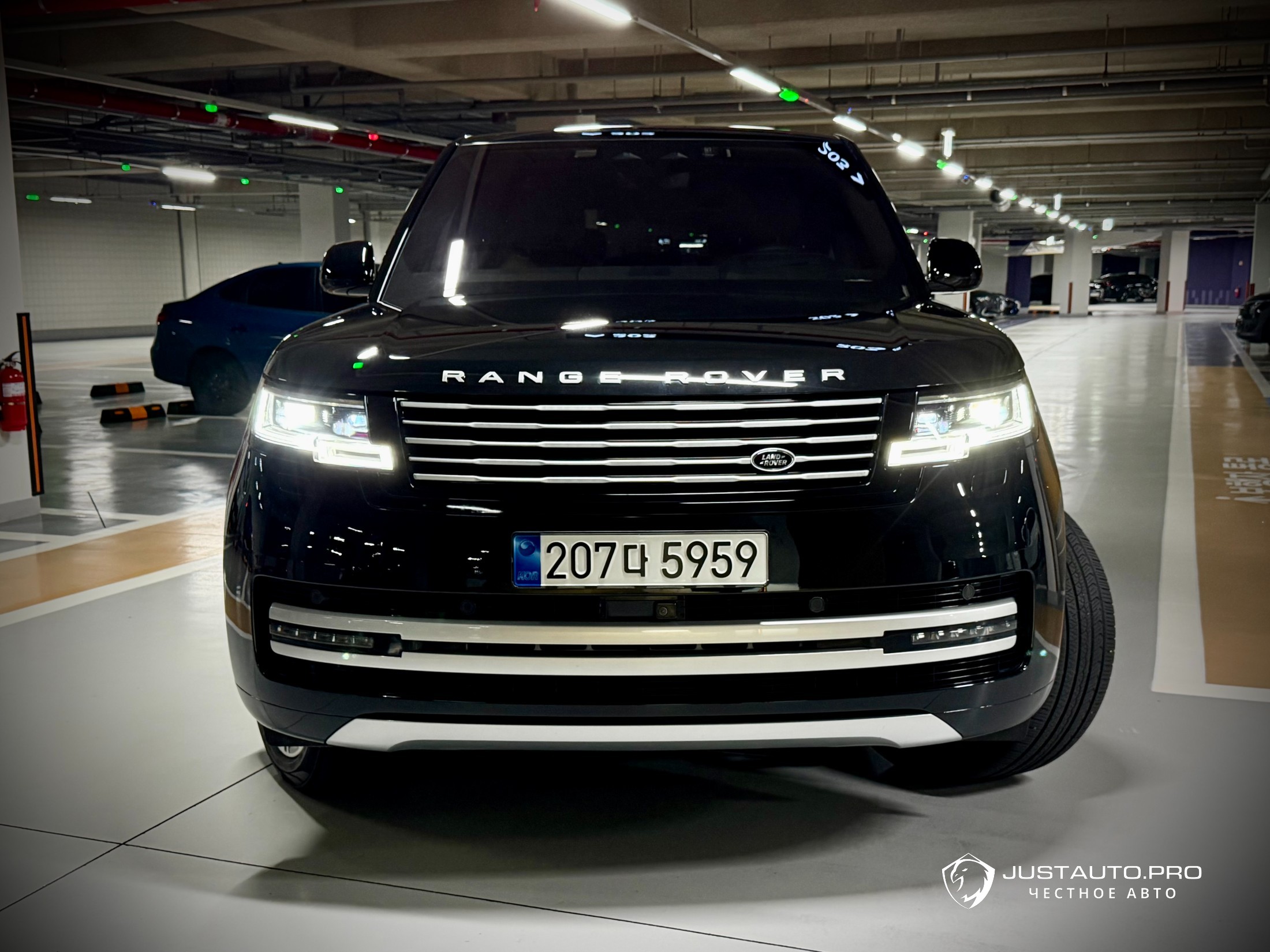 Автомобиль Land Rover Range Rover