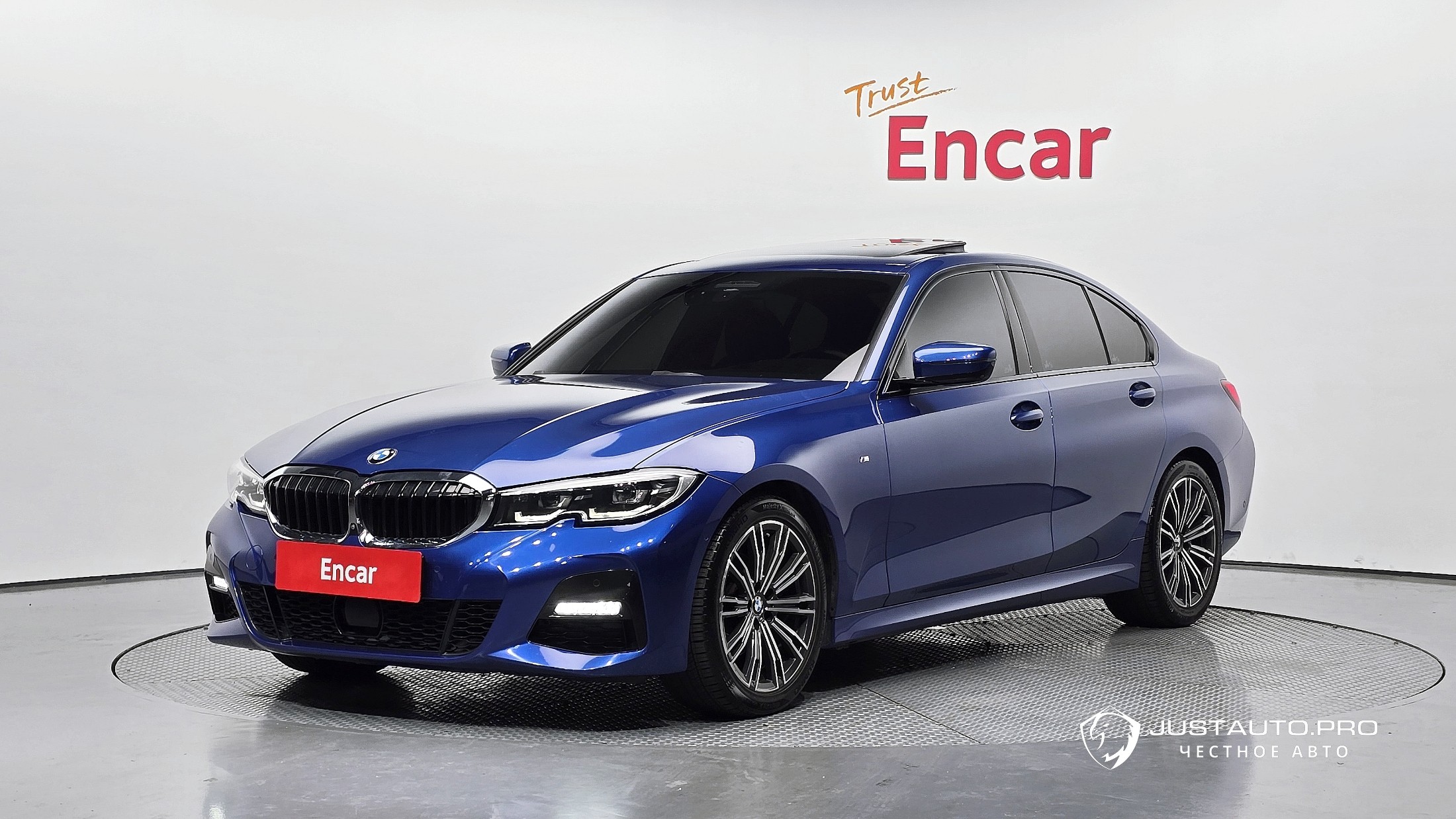 Автомобиль BMW 3-Series