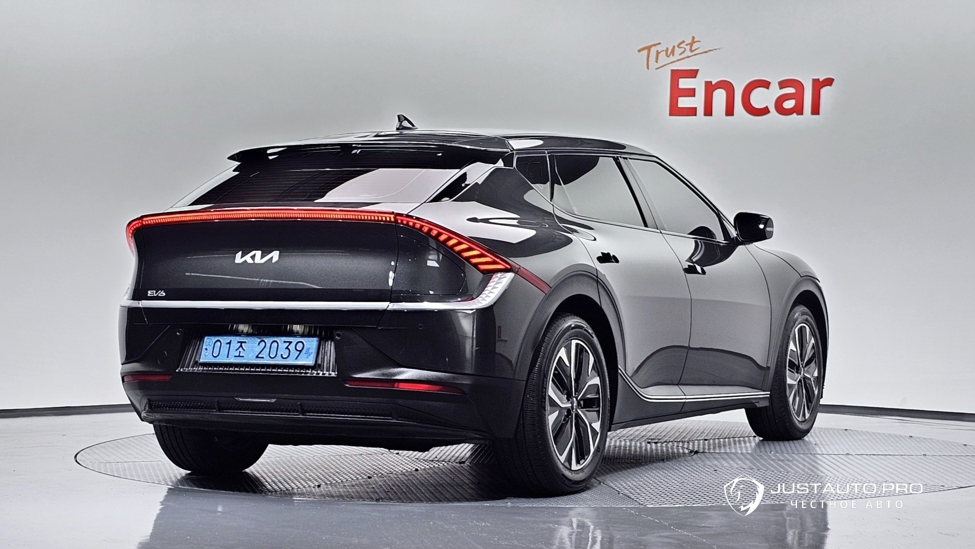 Автомобиль Kia EV6