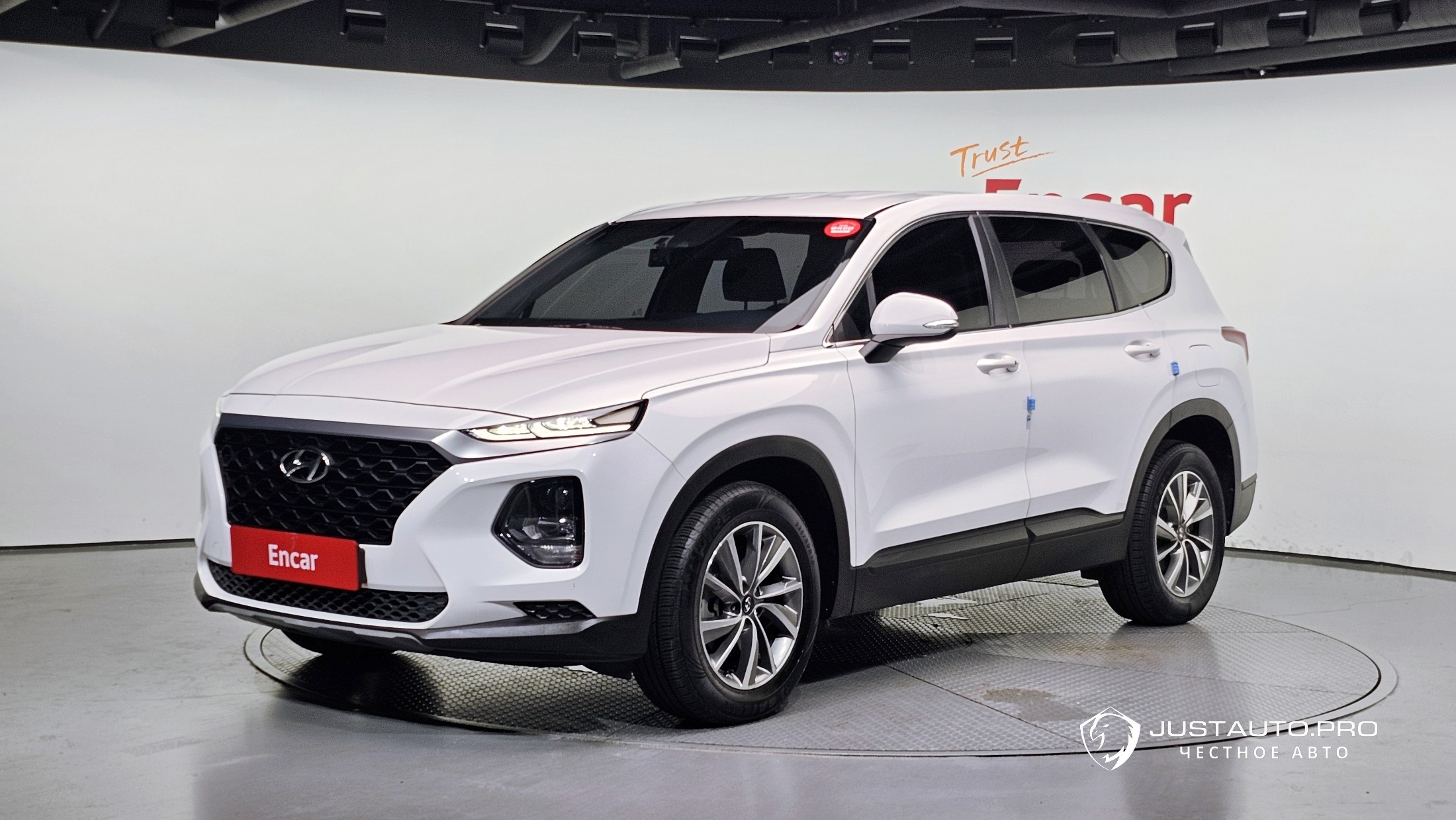 Автомобиль Hyundai Santafe