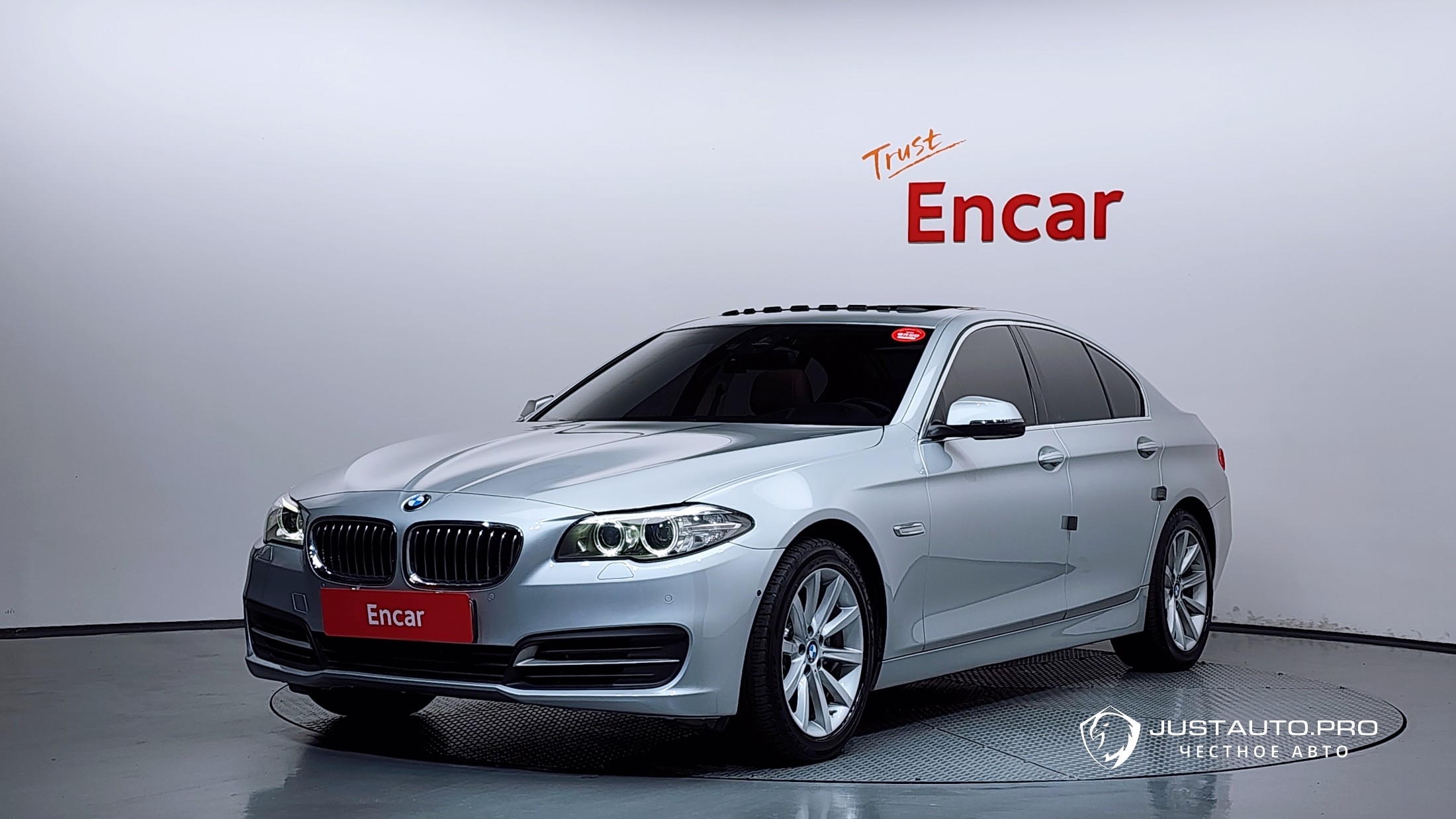 Автомобиль BMW 5-Series