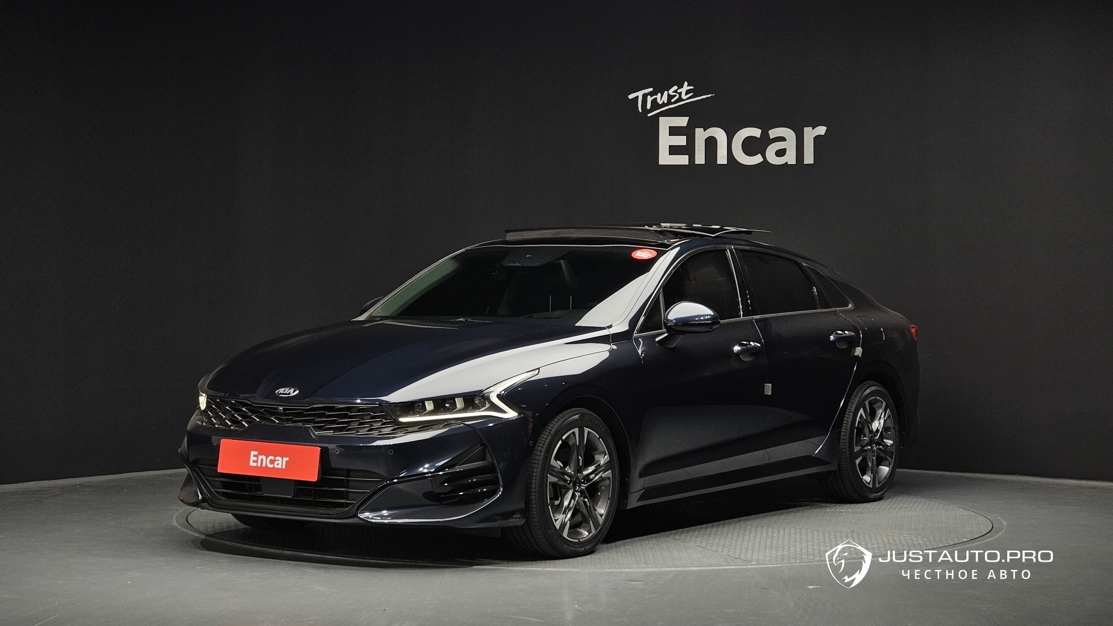 Автомобиль Kia K5