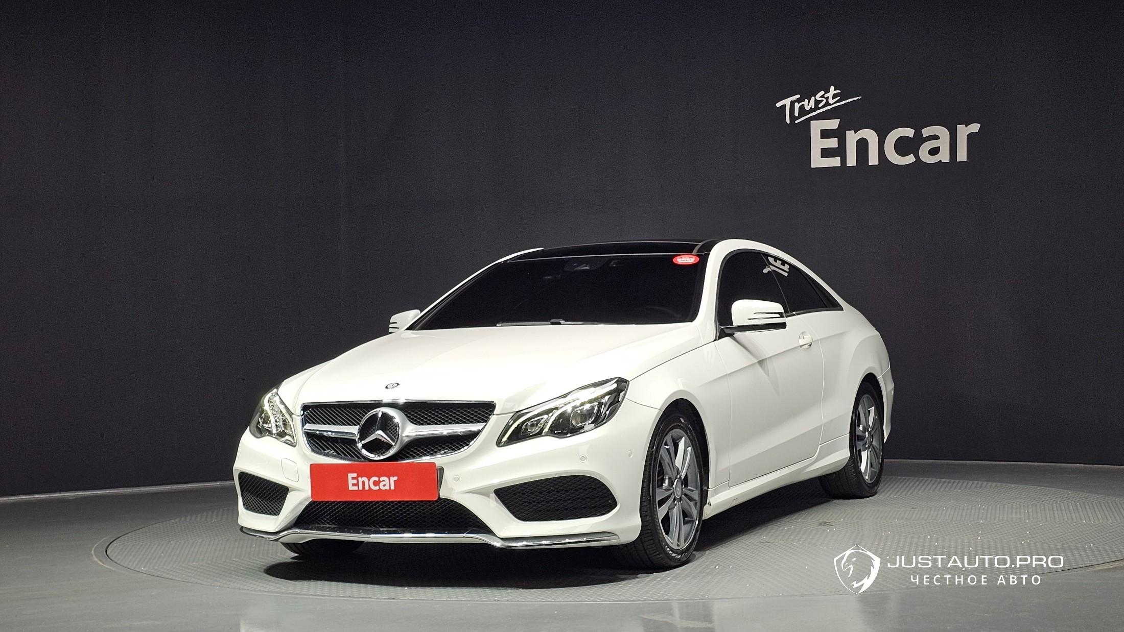 Автомобиль Mercedes-Benz E-Class
