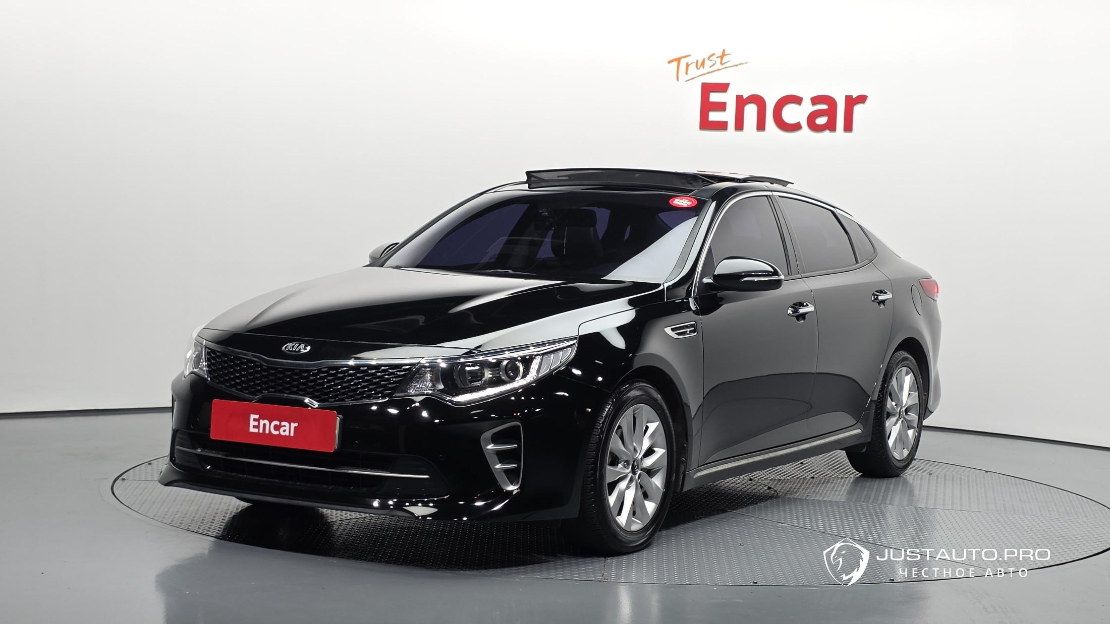 Автомобиль Kia K5
